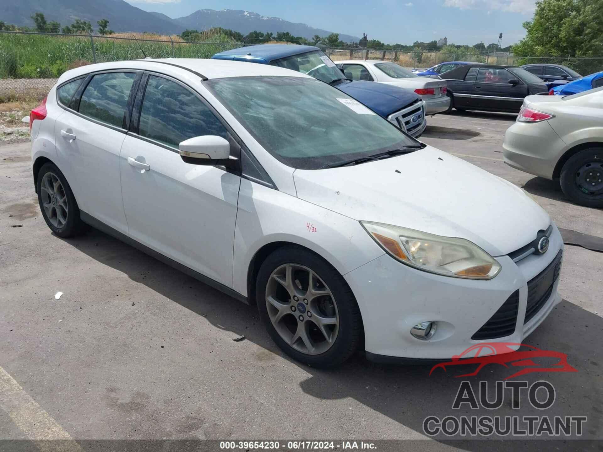 FORD FOCUS 2014 - 1FADP3K24EL200744