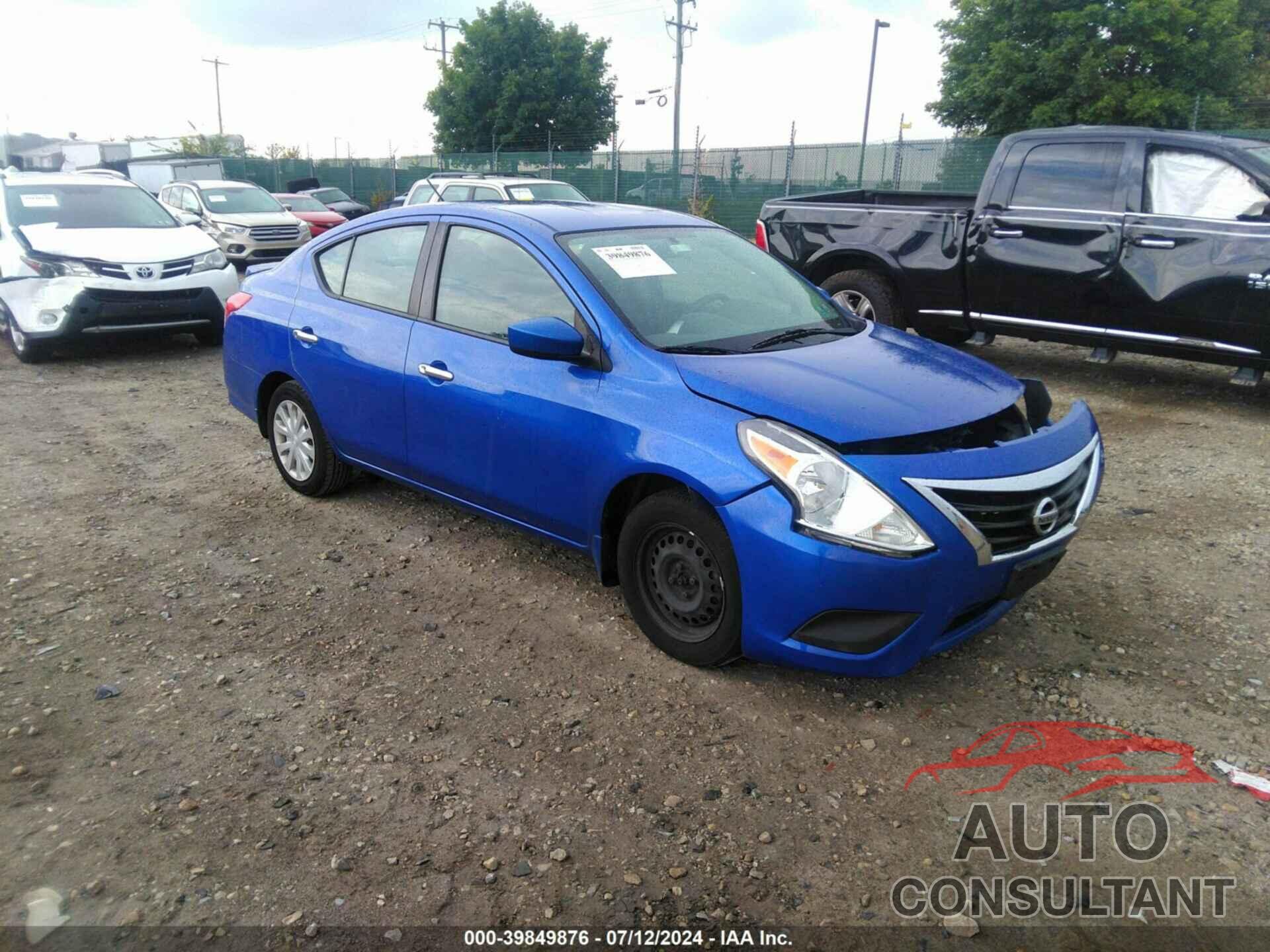 NISSAN VERSA 2017 - 3N1CN7AP4HL810655