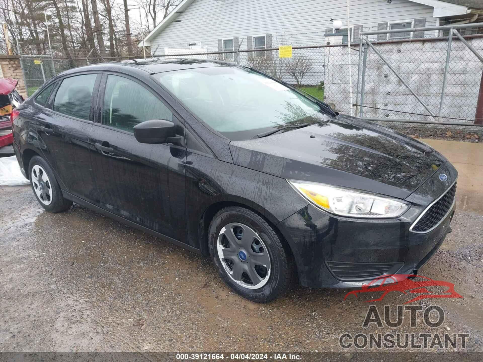 FORD FOCUS 2018 - 1FADP3E20JL227736