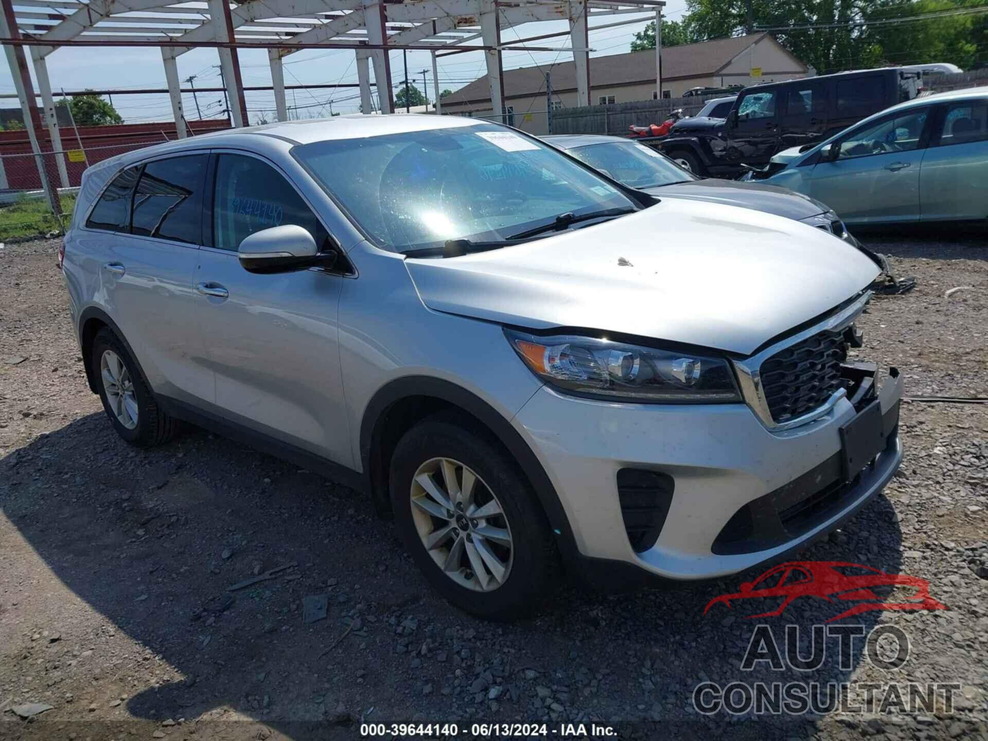 KIA SORENTO 2019 - 5XYPG4A37KG455869