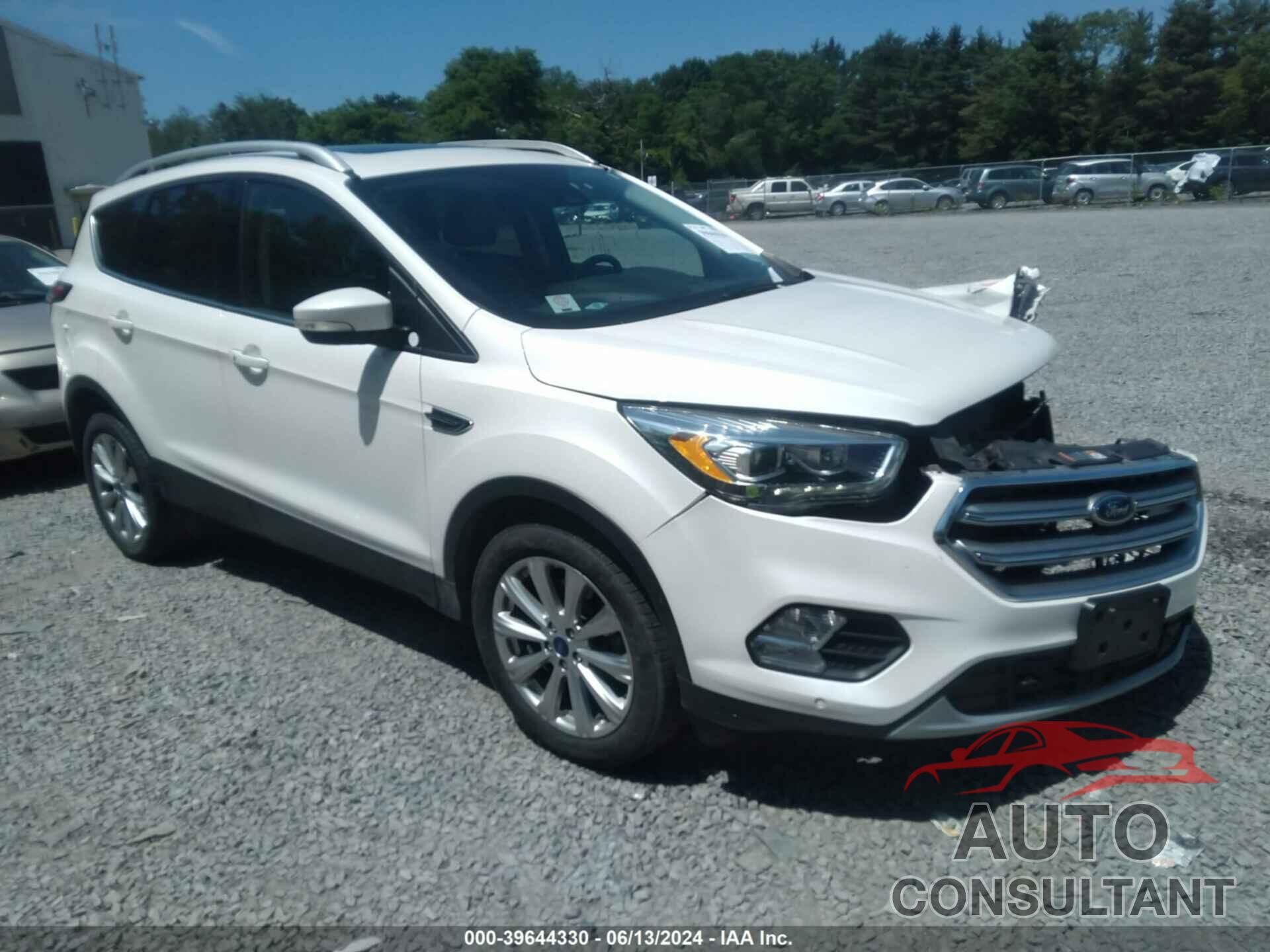 FORD ESCAPE 2017 - 1FMCU9JD6HUE28209