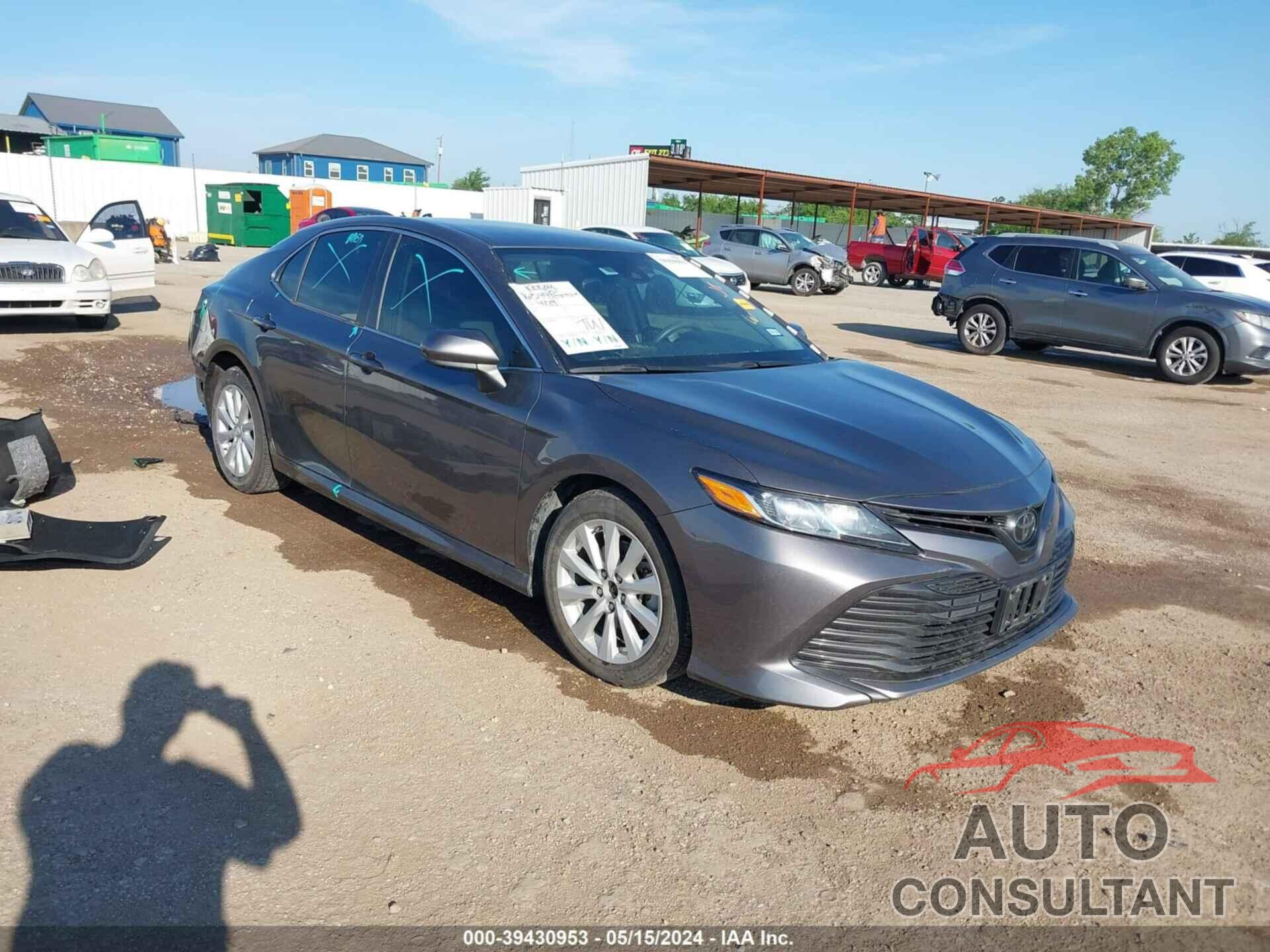 TOYOTA CAMRY 2019 - 4T1B11HK6KU687039