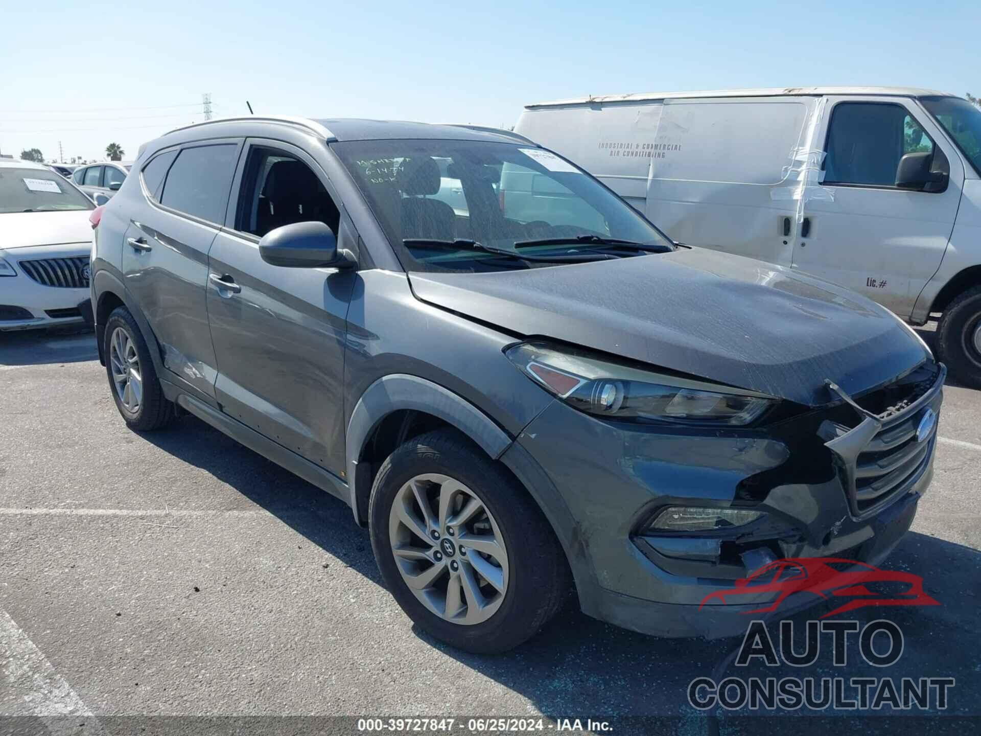 HYUNDAI TUCSON 2016 - KM8J33A48GU026178