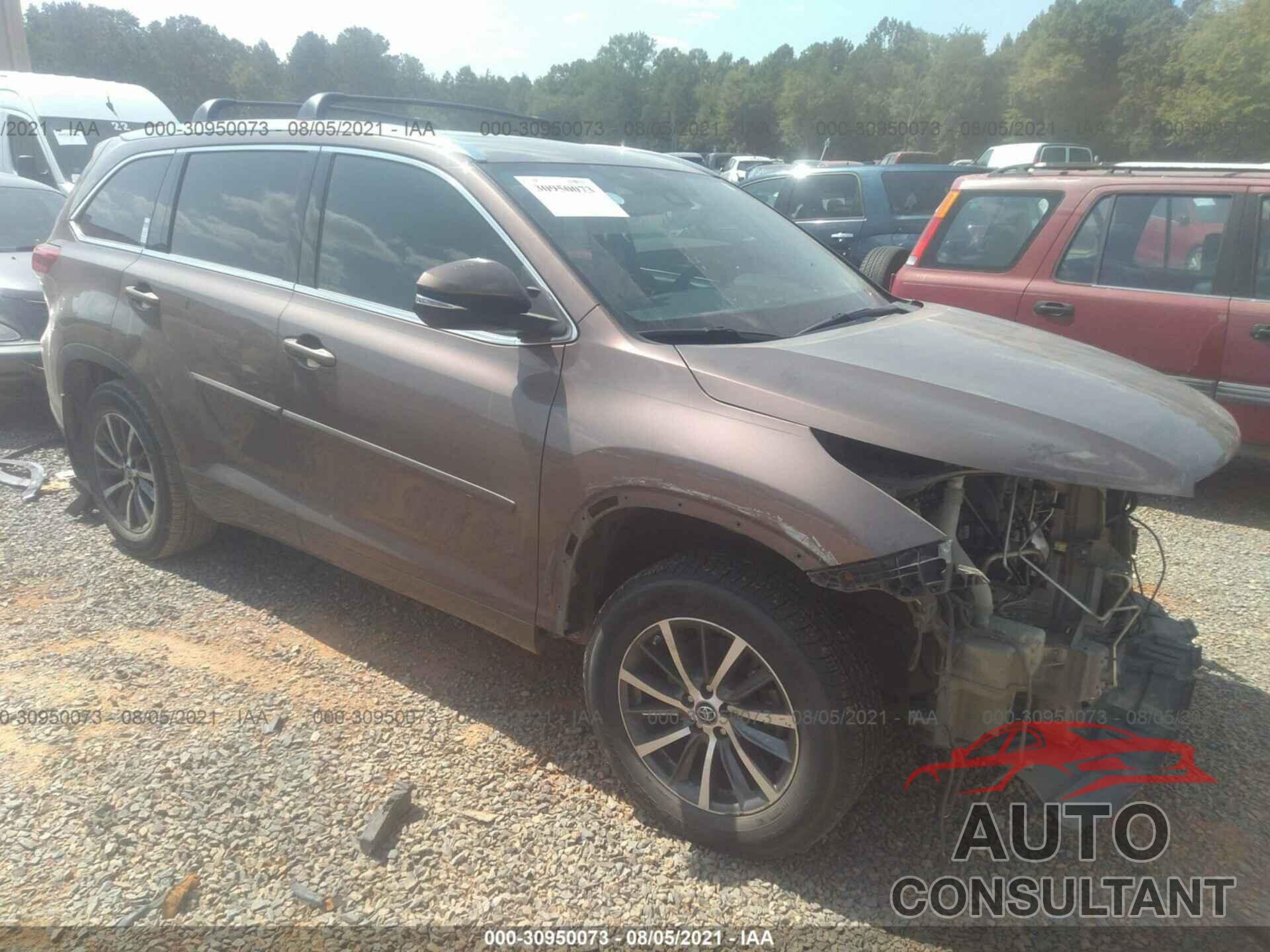 TOYOTA HIGHLANDER 2018 - 5TDKZRFHXJS265538
