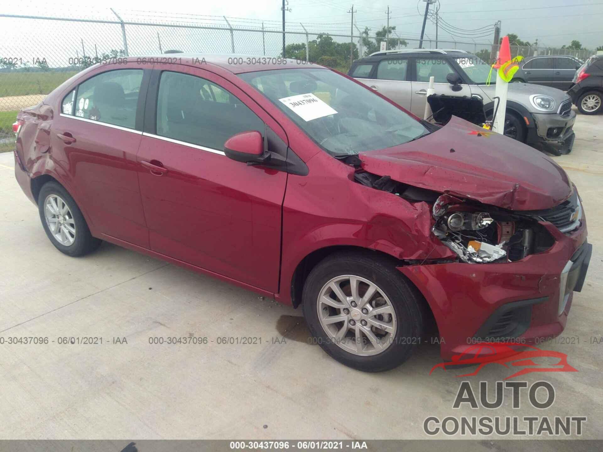 CHEVROLET SONIC 2019 - 1G1JD5SB9K4100316