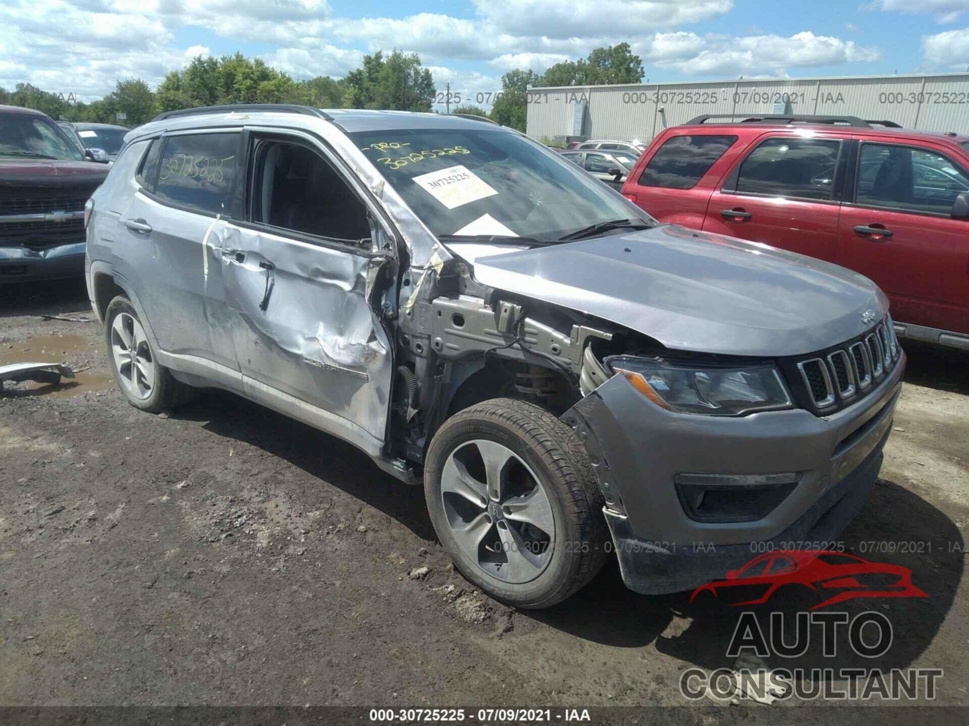 JEEP COMPASS 2018 - 3C4NJDBB5JT131650