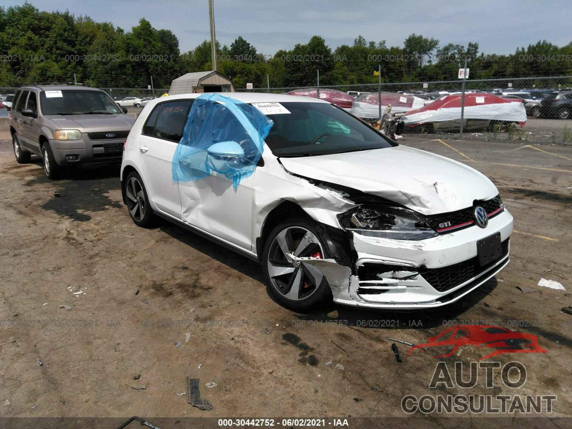 VOLKSWAGEN GOLF GTI 2020 - 3VW6T7AU6LM016925