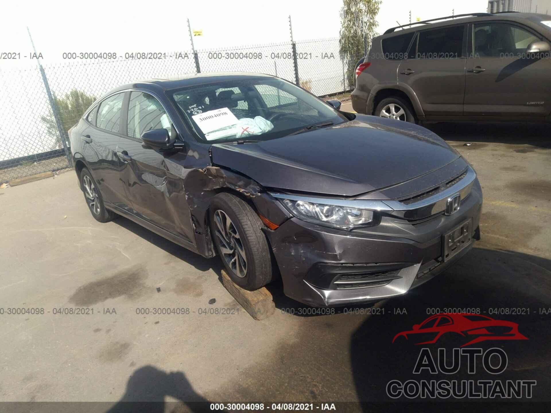 HONDA CIVIC SEDAN 2018 - 2HGFC2F71JH517792