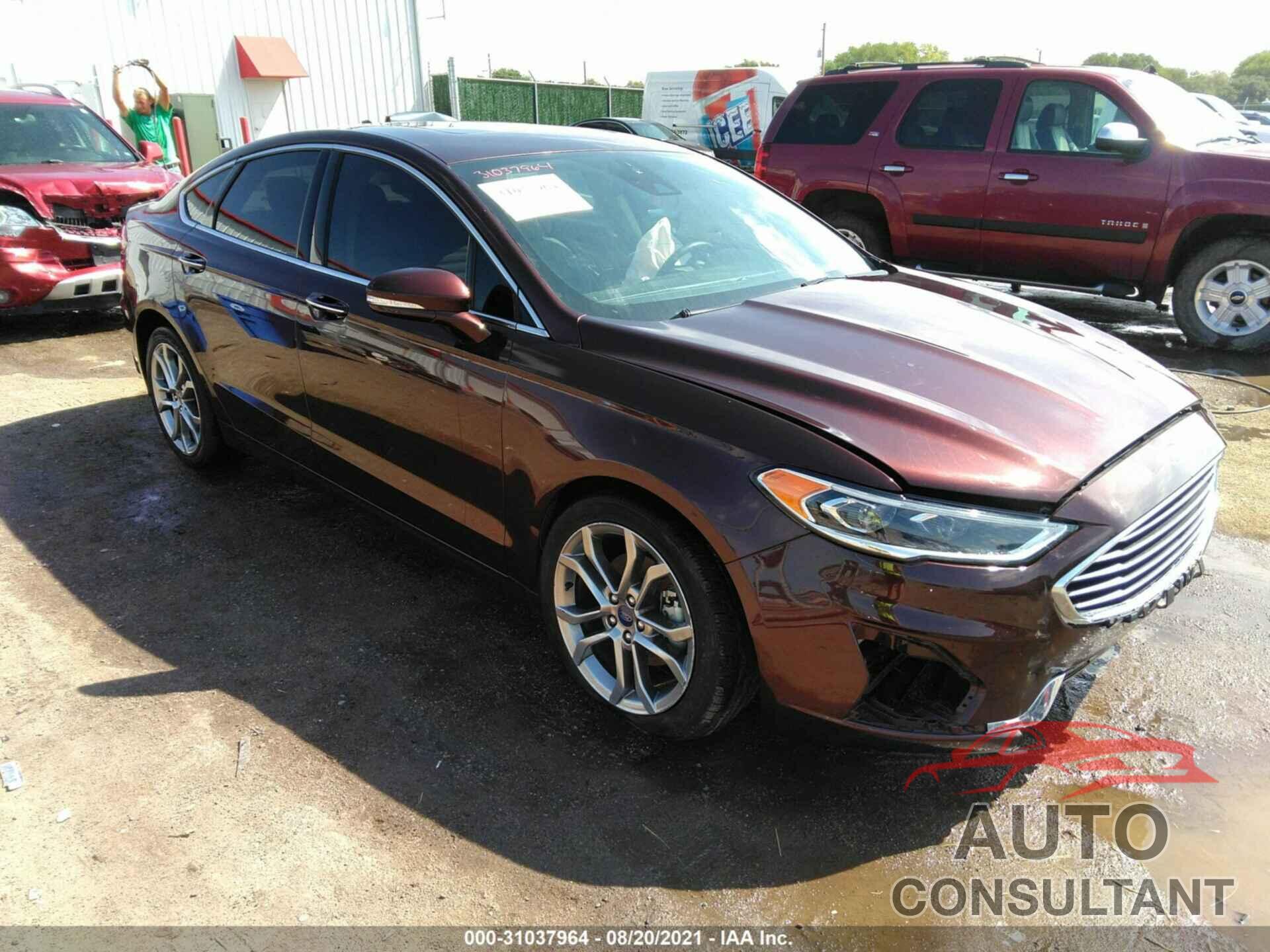 FORD FUSION 2019 - 3FA6P0CD1KR257584