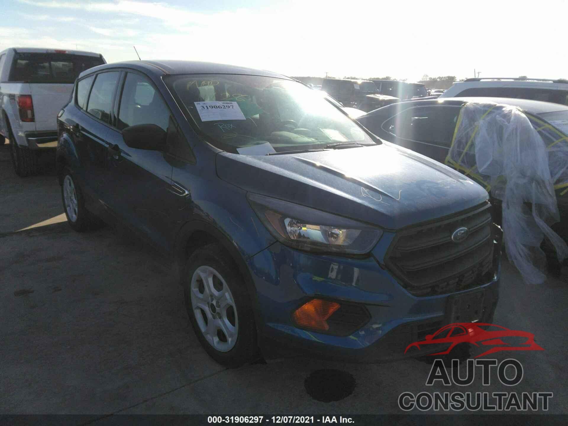 FORD ESCAPE 2018 - 1FMCU0F75JUB17262