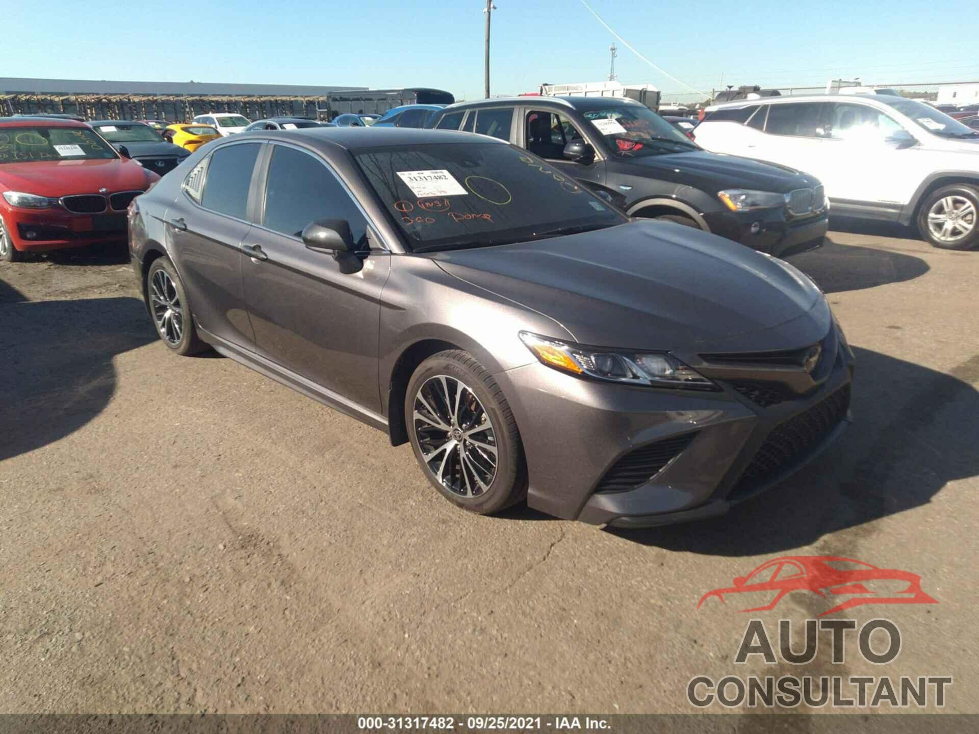 TOYOTA CAMRY 2020 - 4T1G11BK3LU017500