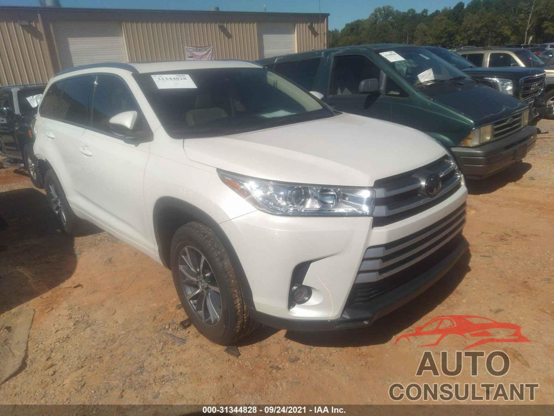 TOYOTA HIGHLANDER 2018 - 5TDKZRFH9JS534631