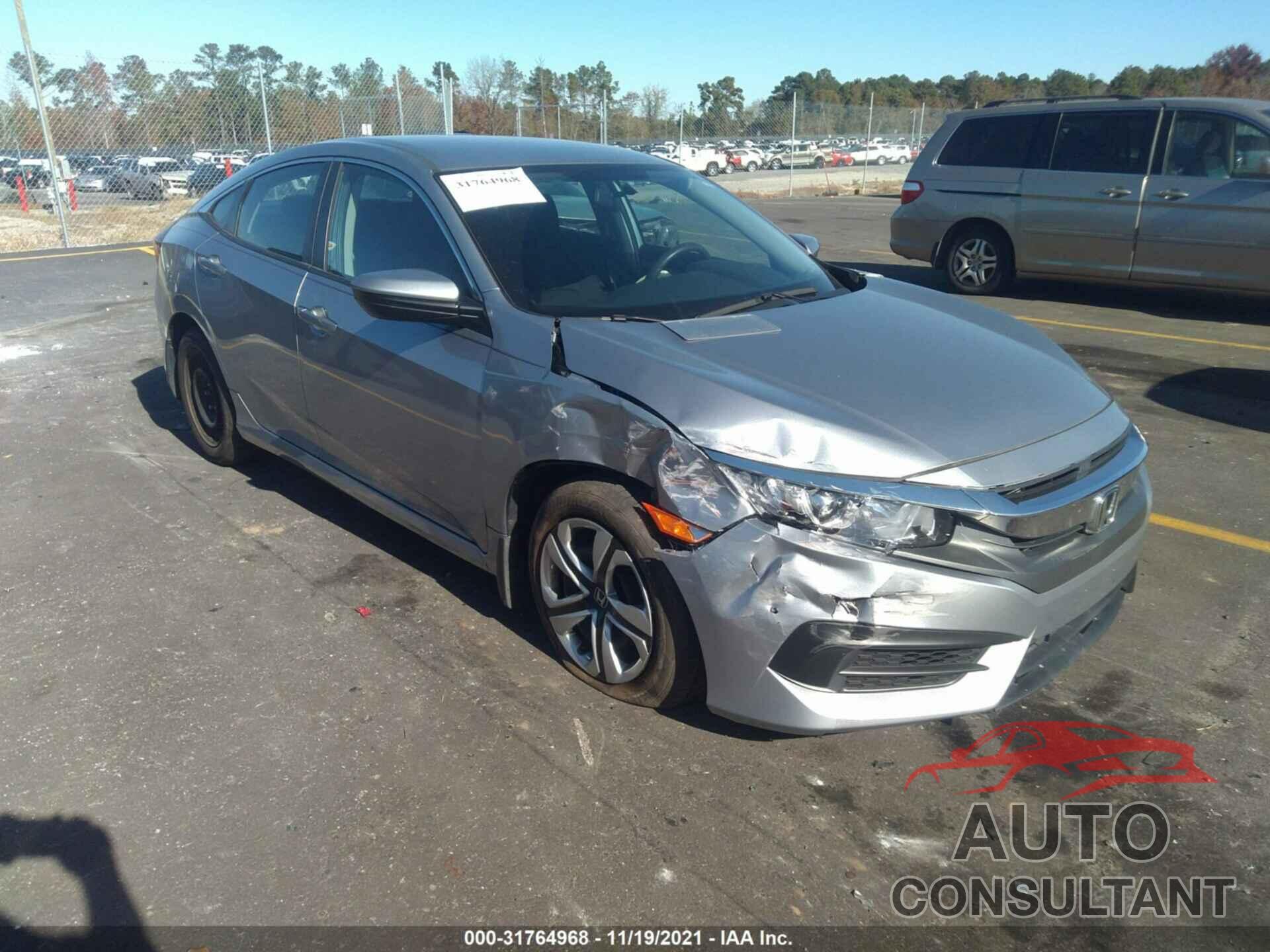 HONDA CIVIC SEDAN 2018 - 19XFC2F53JE013446