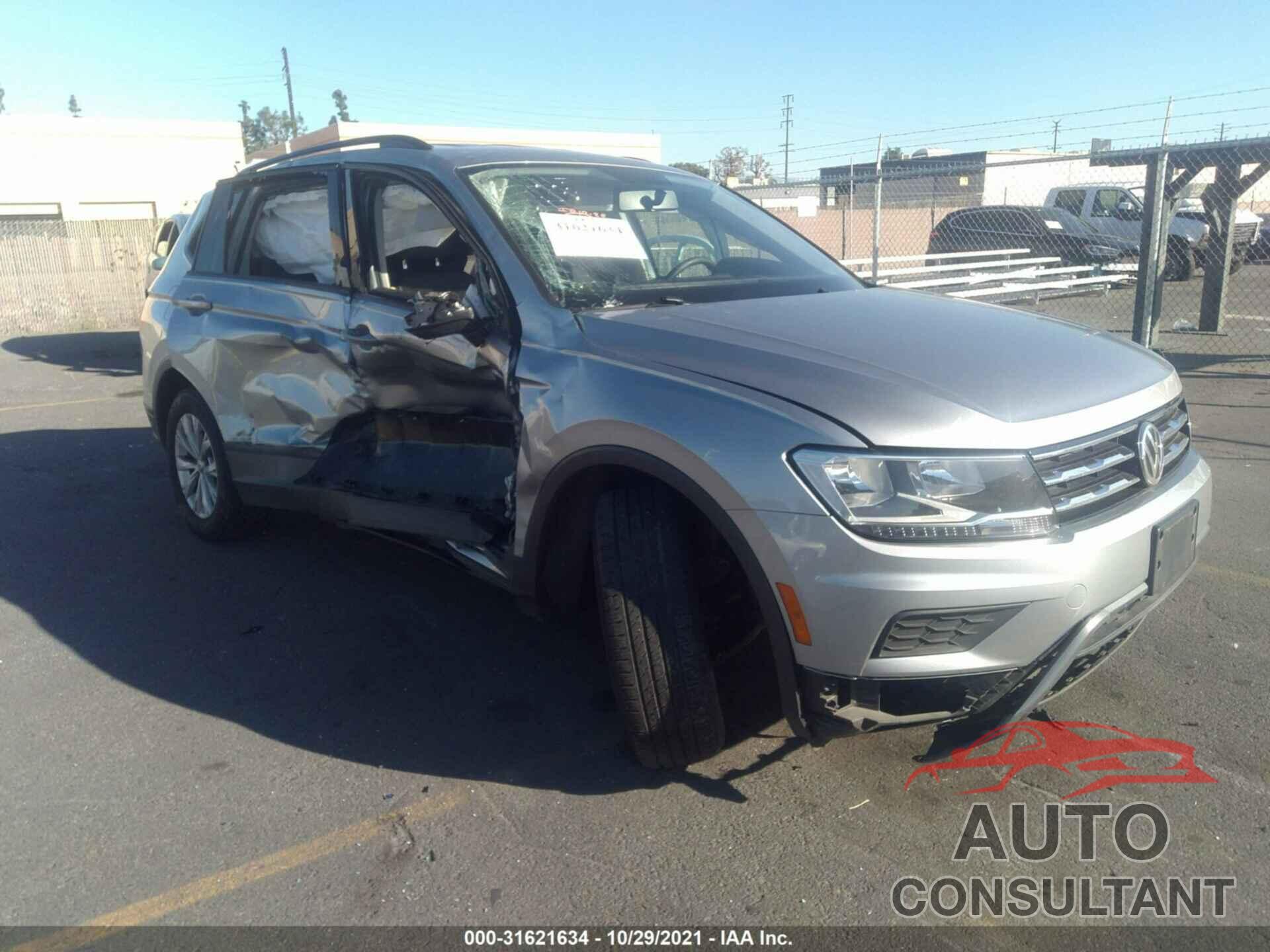 VOLKSWAGEN TIGUAN 2019 - 3VV1B7AX9KM136177