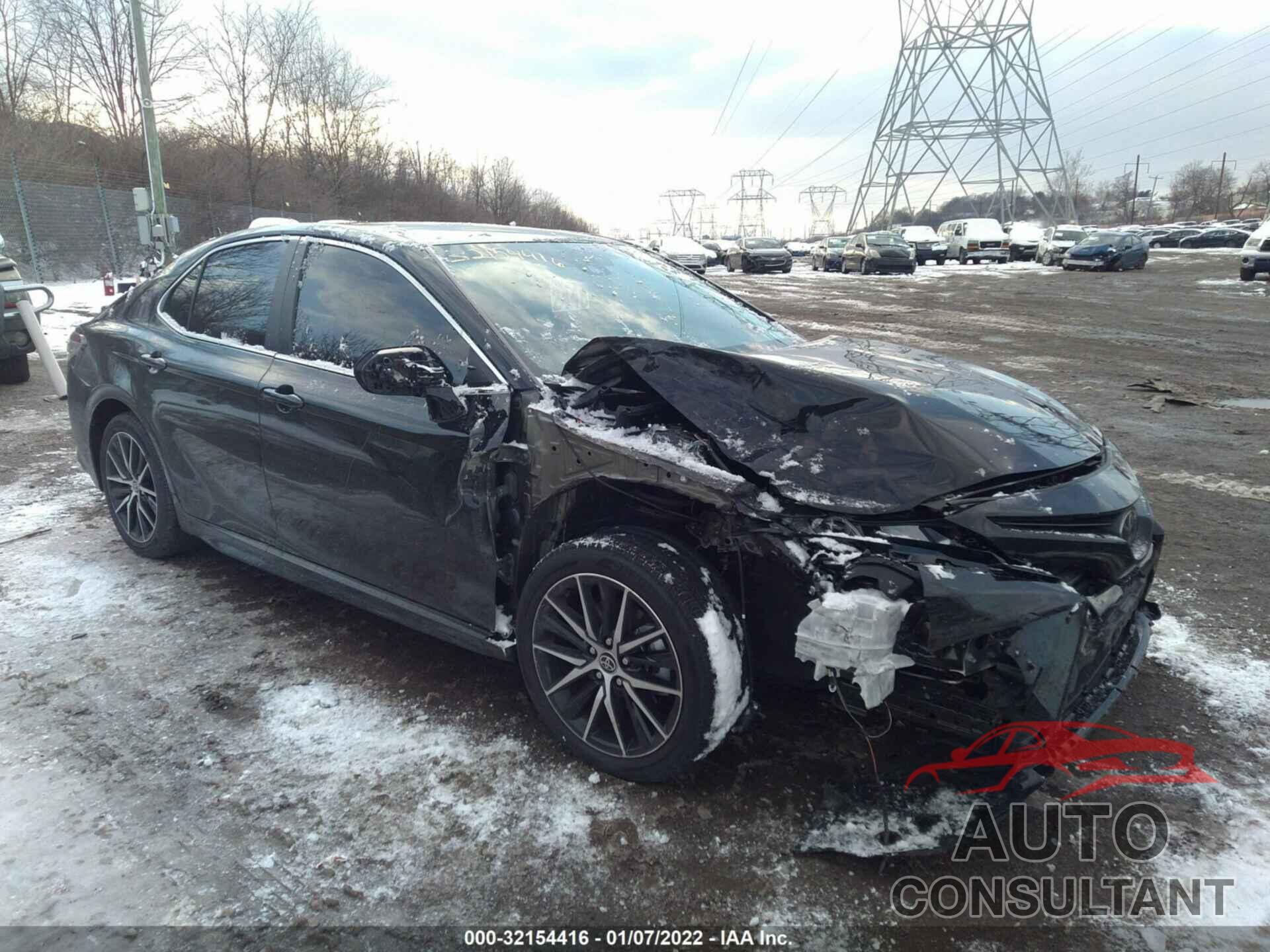 TOYOTA CAMRY 2021 - 4T1G11AK0MU612632