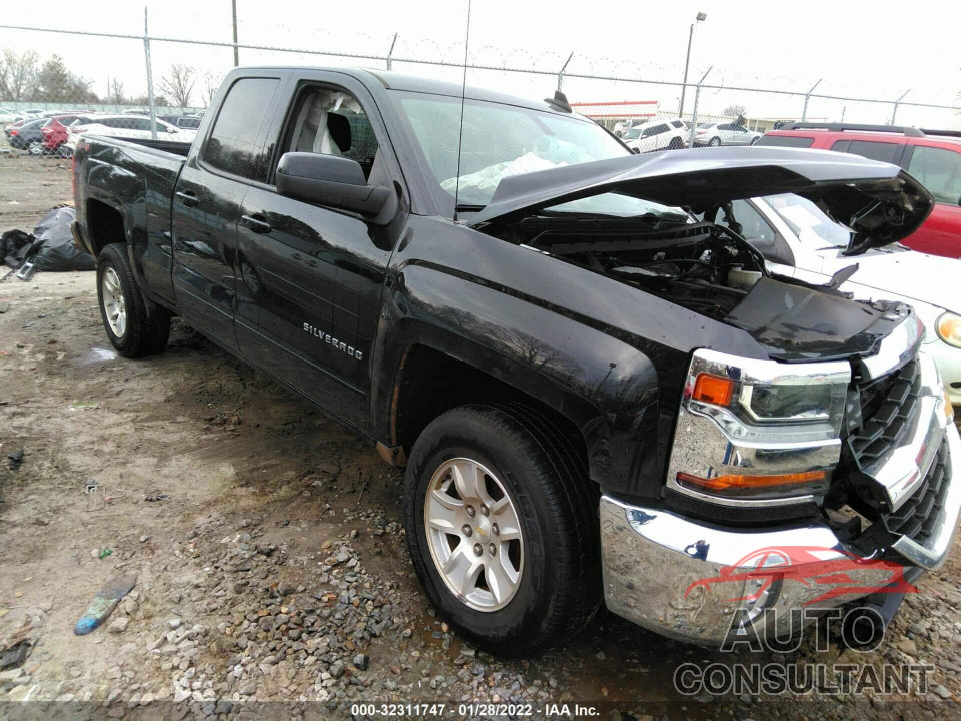 CHEVROLET SILVERADO 1500 2017 - 1GCVKREC8HZ163316