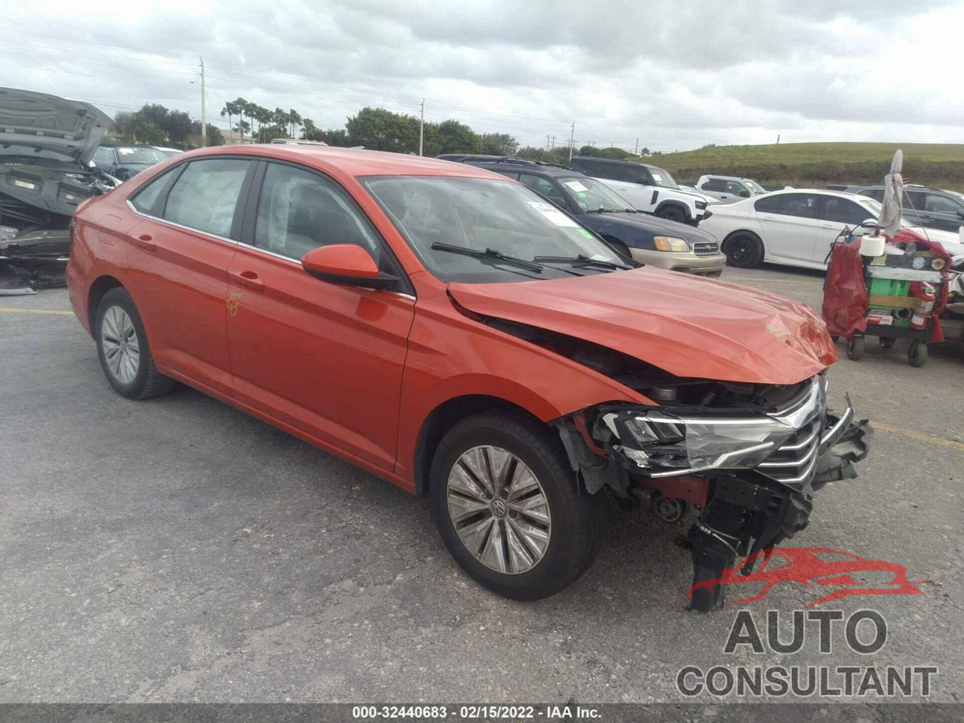 VOLKSWAGEN JETTA 2019 - 3VWC57BU5KM093750