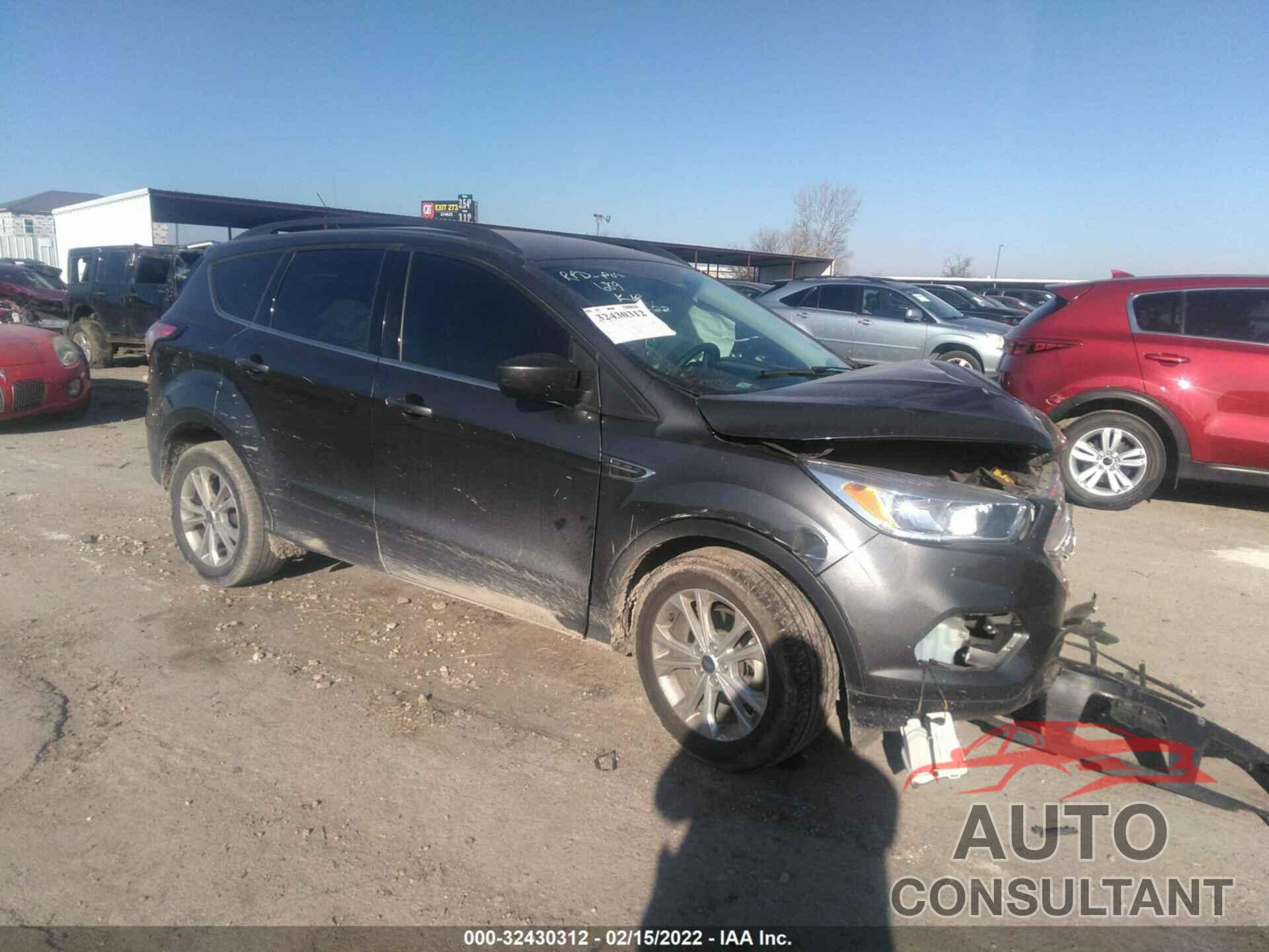 FORD ESCAPE 2018 - 1FMCU0GDXJUC33951