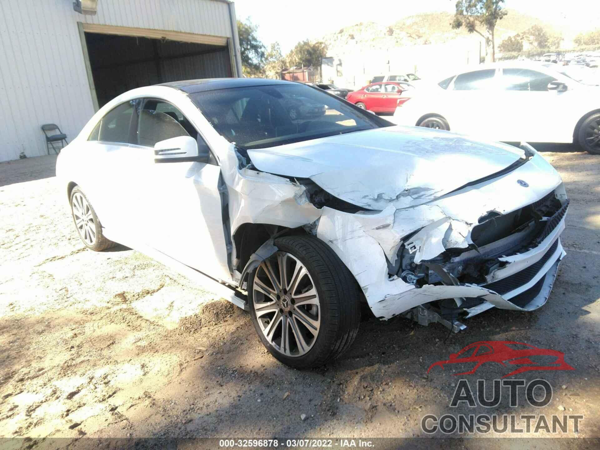MERCEDES-BENZ CLA 2019 - WDDSJ4EB5KN751680