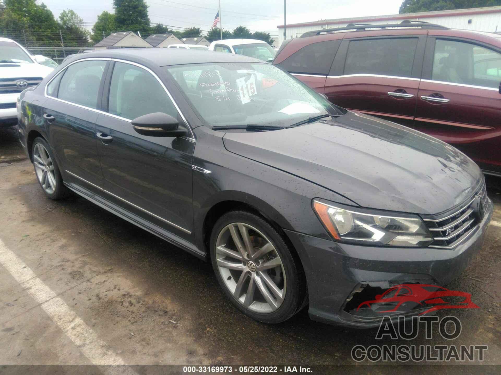 VOLKSWAGEN PASSAT 2017 - 1VWDT7A39HC010575