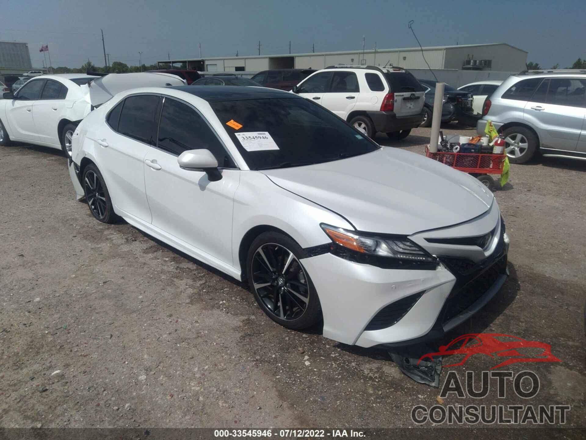 TOYOTA CAMRY 2018 - 4T1BZ1HK5JU506472
