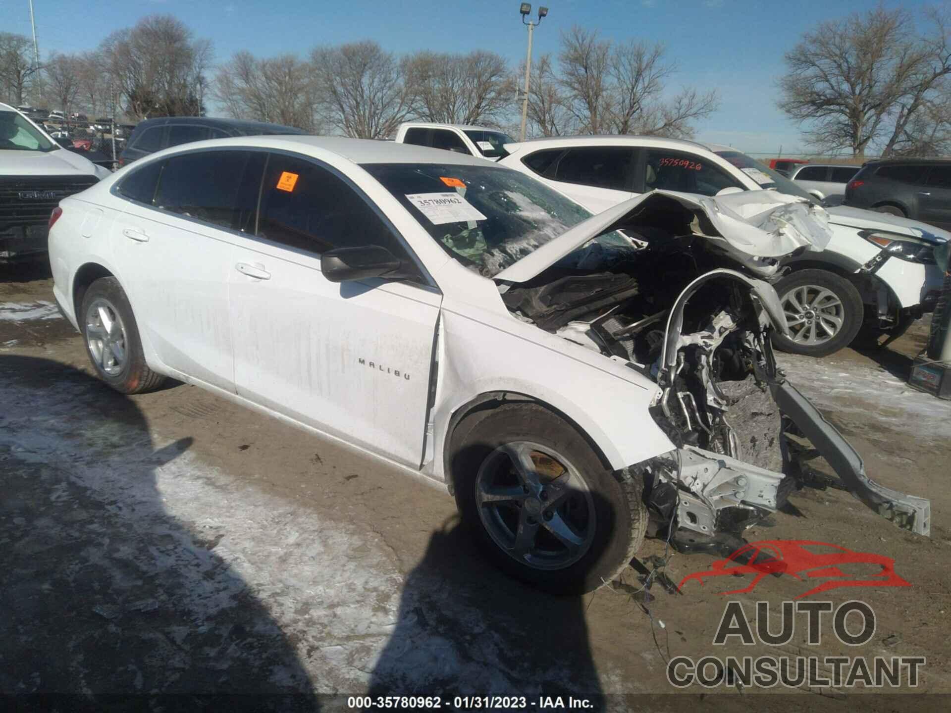 CHEVROLET MALIBU 2018 - 1G1ZB5STXJF192802