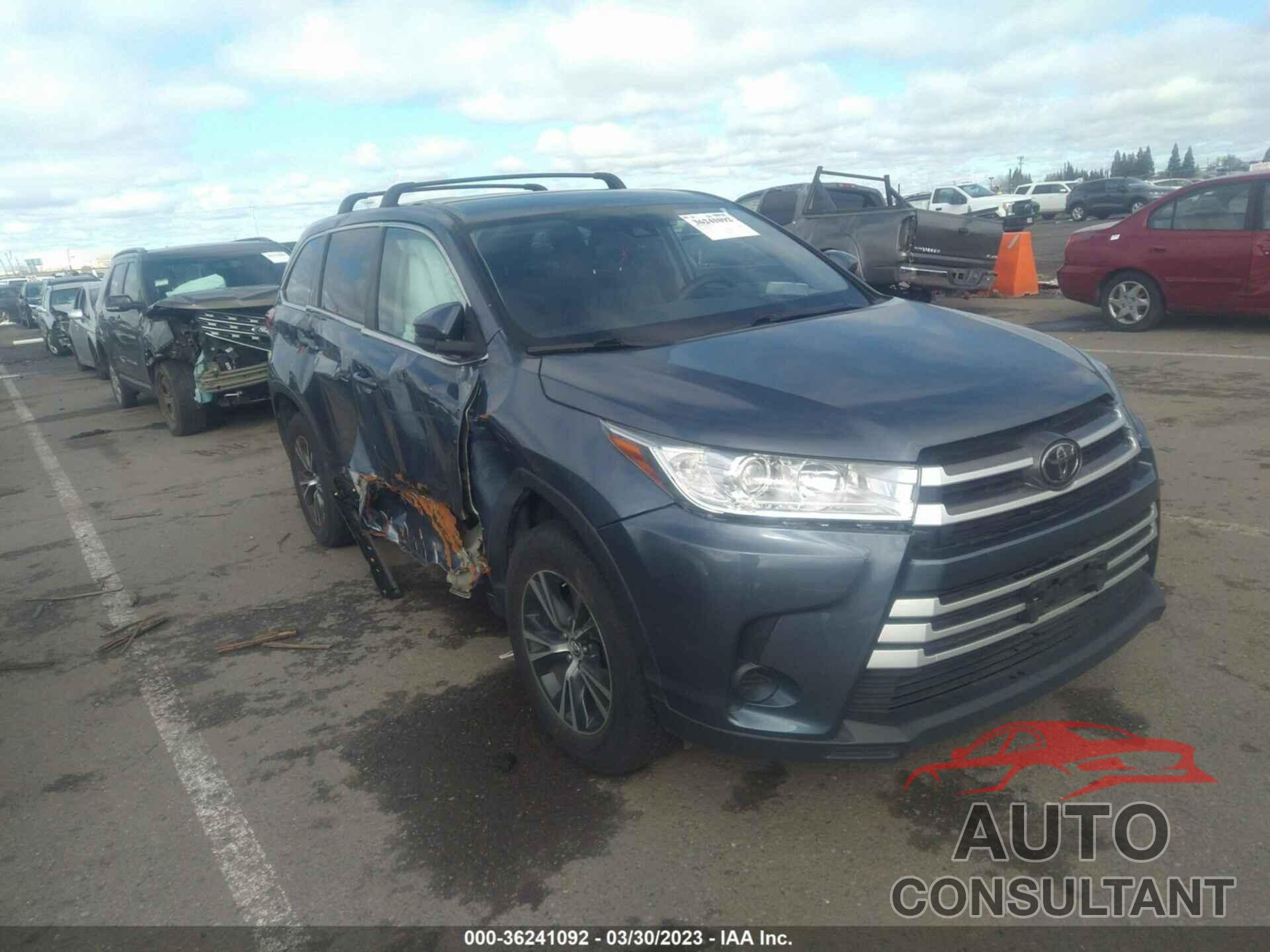 TOYOTA HIGHLANDER 2018 - 5TDZZRFH1JS258315