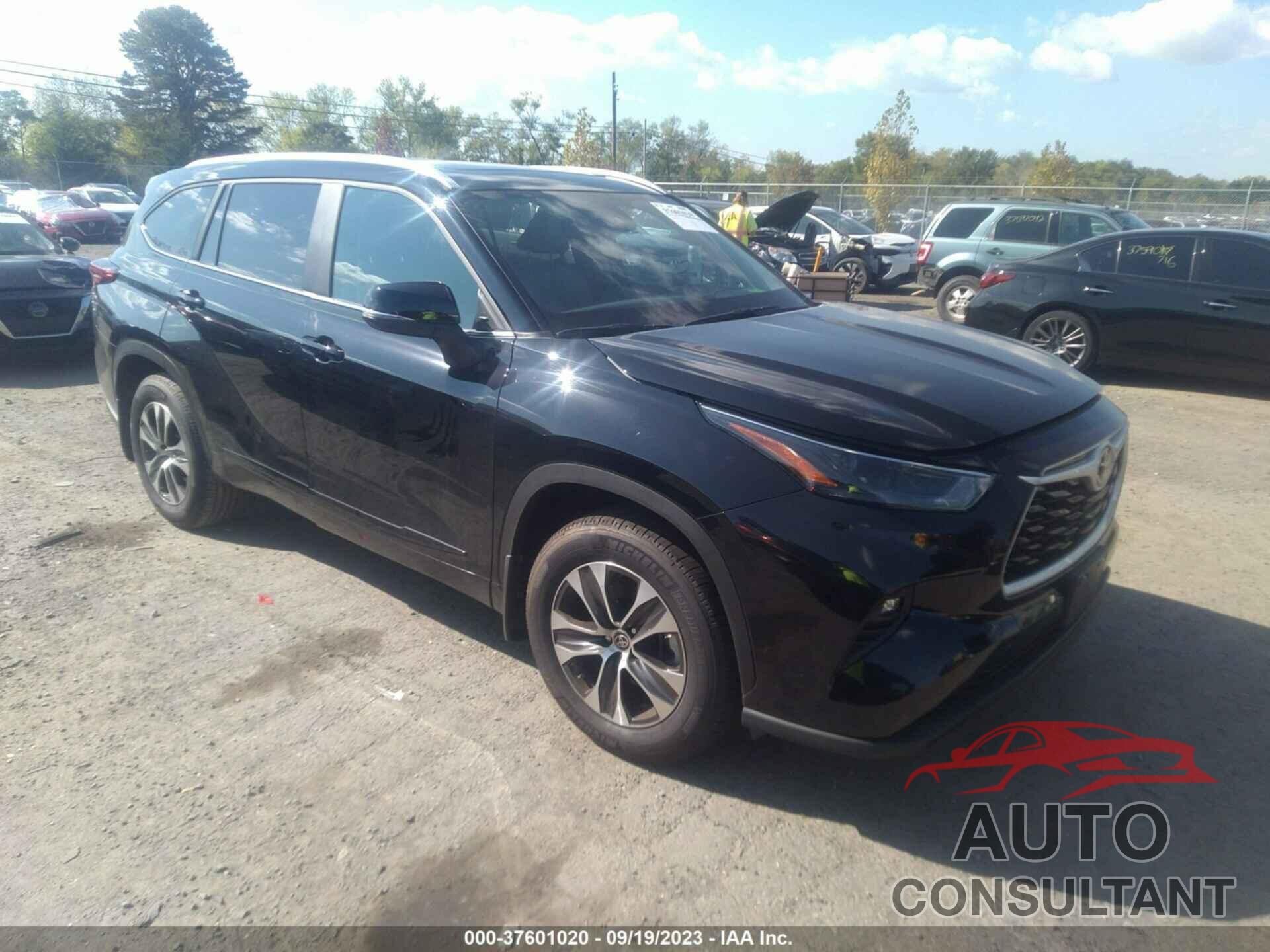 TOYOTA HIGHLANDER 2023 - 5TDKDRAH6PS047742