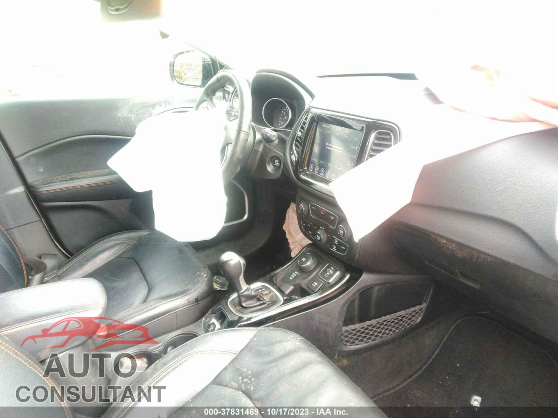 JEEP COMPASS 2019 - 3C4NJDCB1KT787585