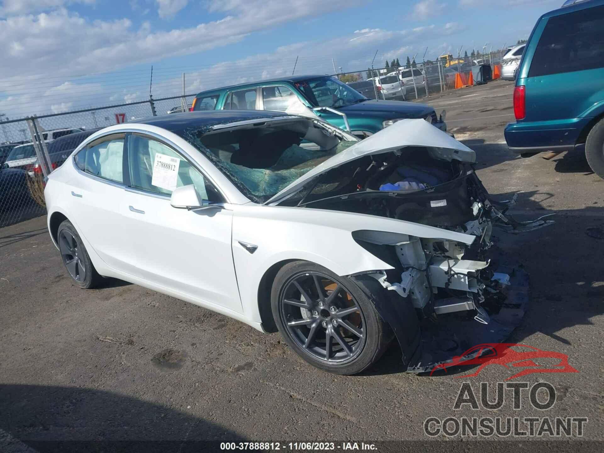 TESLA MODEL 3 2018 - 5YJ3E1EAXJF041180