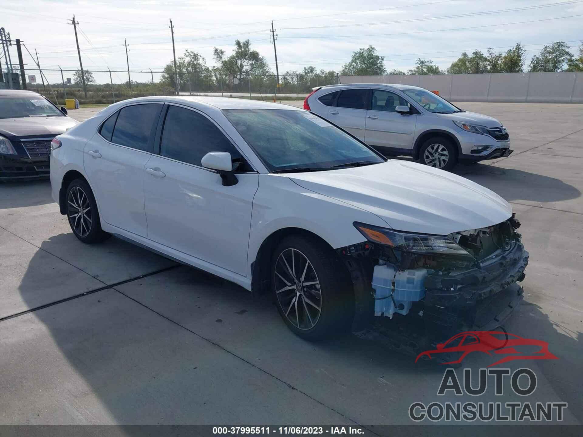 TOYOTA CAMRY 2023 - 4T1G11AK8PU775811