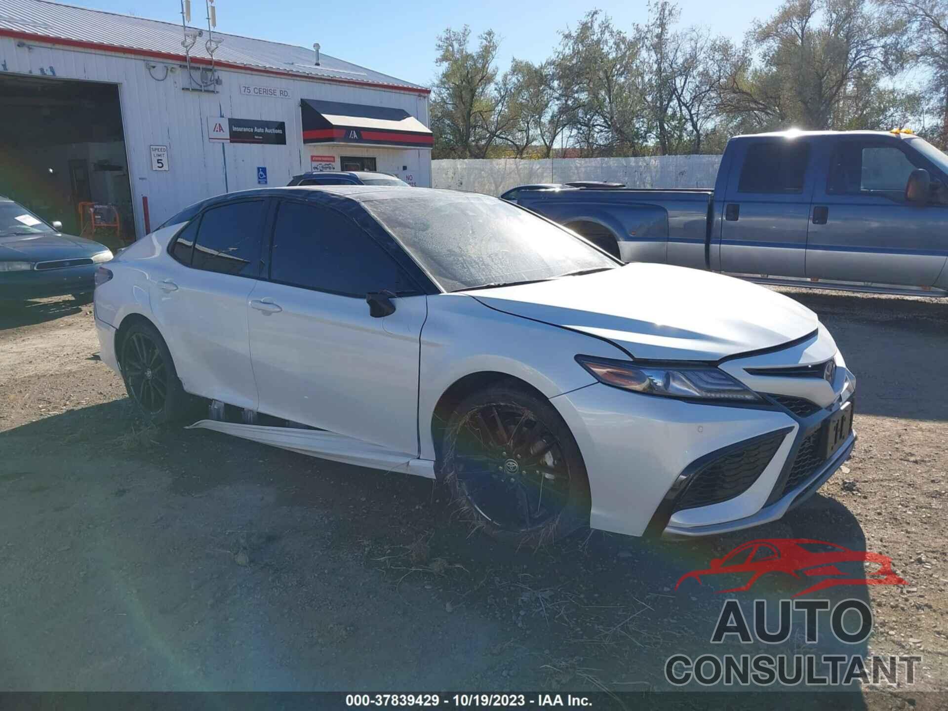 TOYOTA CAMRY 2024 - 4T1K61BK1RU108480