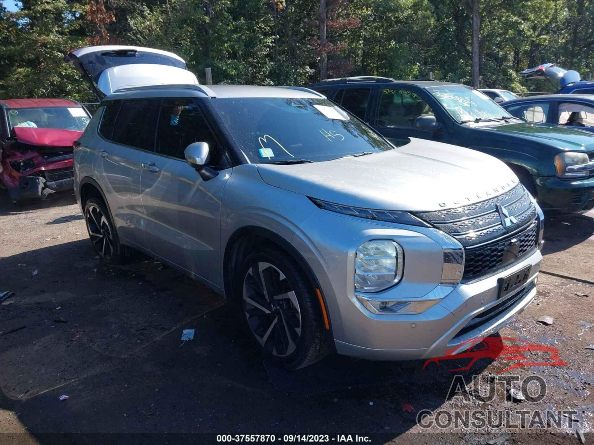 MITSUBISHI OUTLANDER 2022 - JA4J3VA81NZ072674