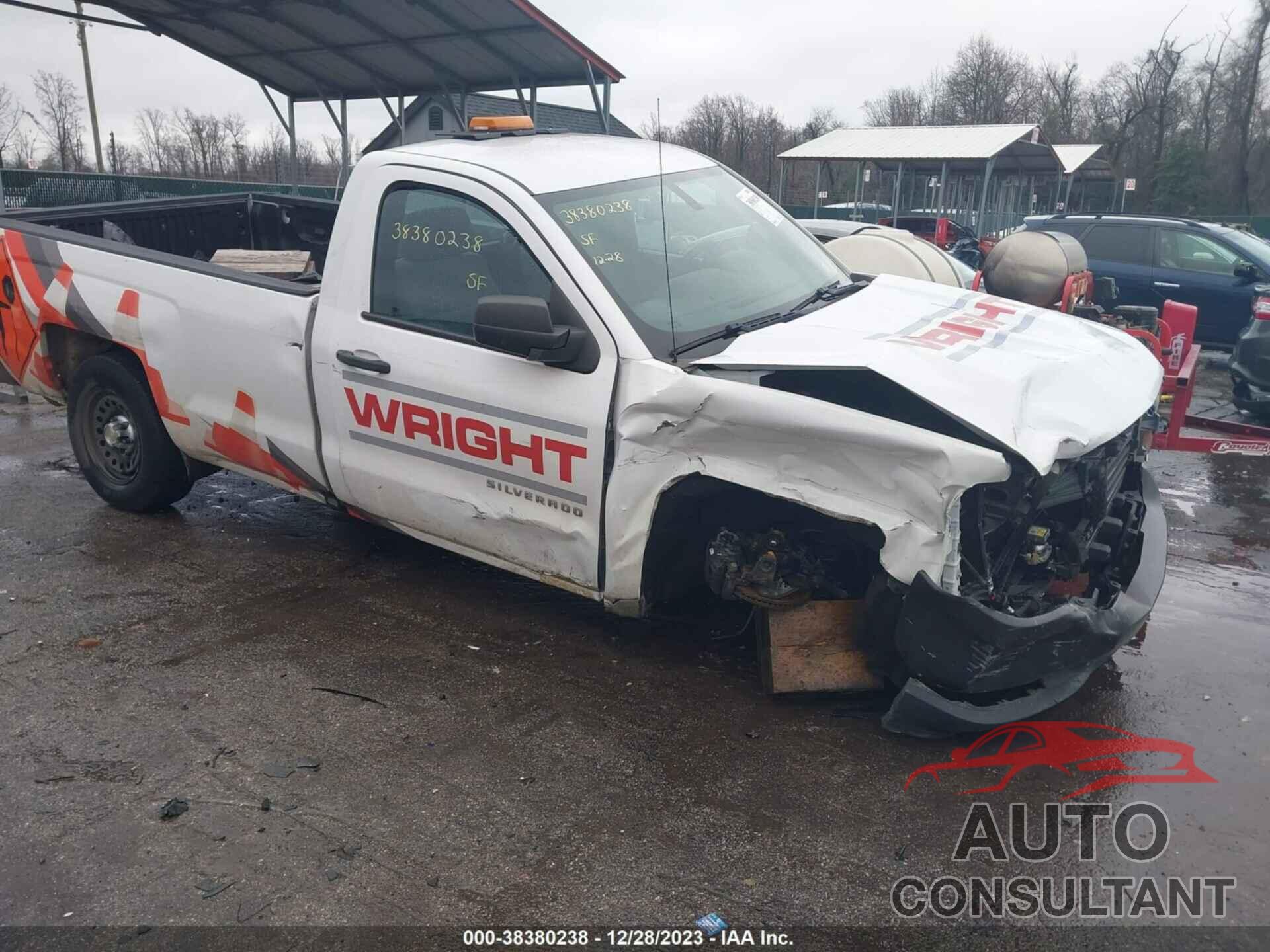 CHEVROLET SILVERADO 1500 2018 - 1GCNCNEH0JZ329660