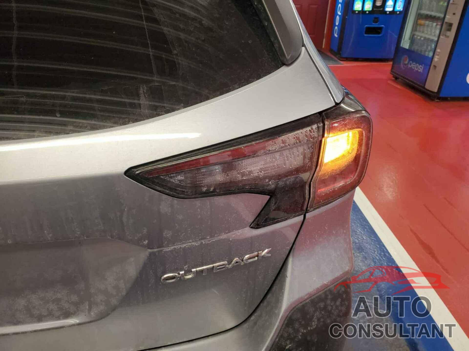 SUBARU OUTBACK 2020 - 4S4BTACC8L3142901