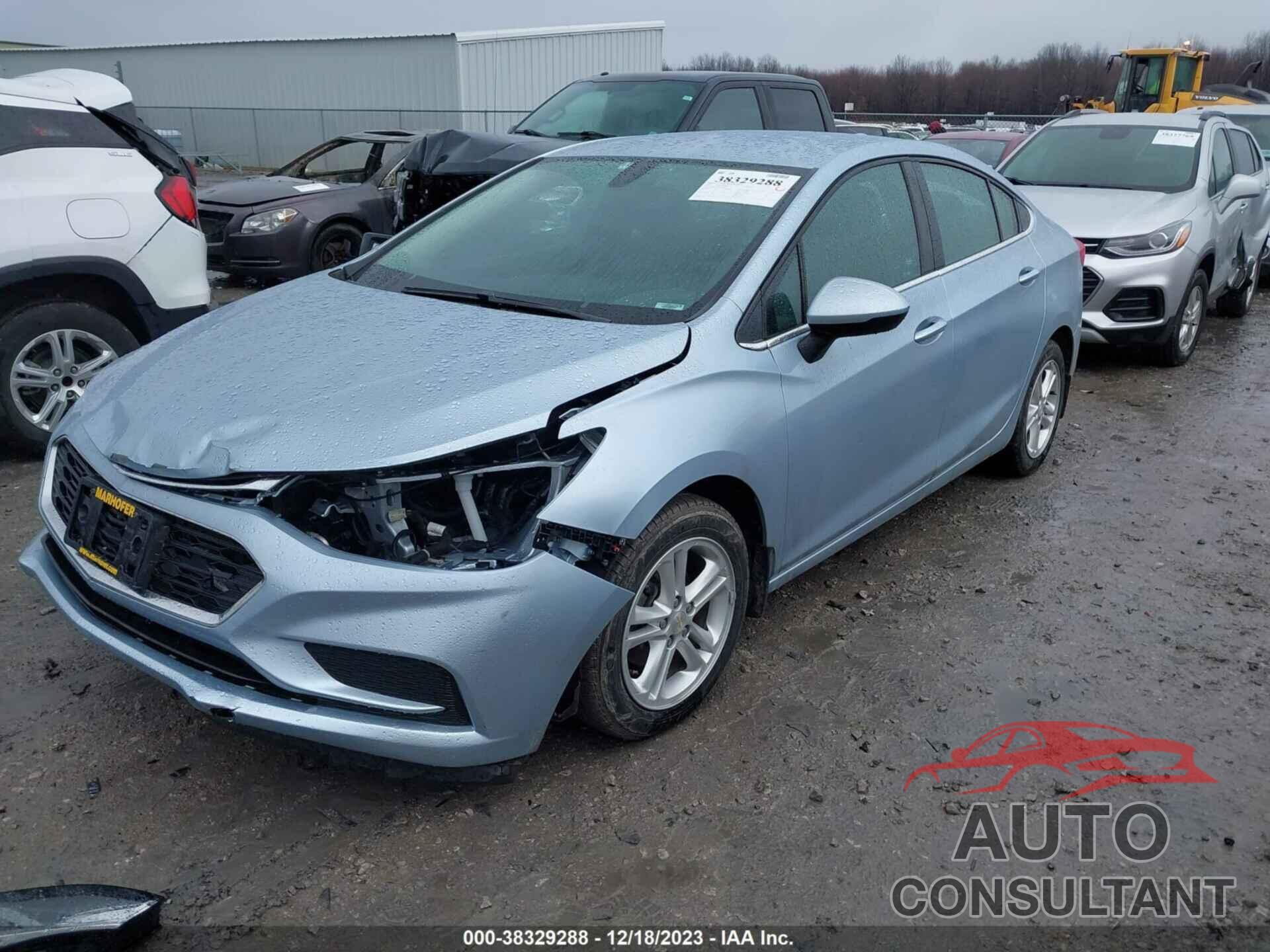 CHEVROLET CRUZE 2018 - 1G1BE5SM6J7152082