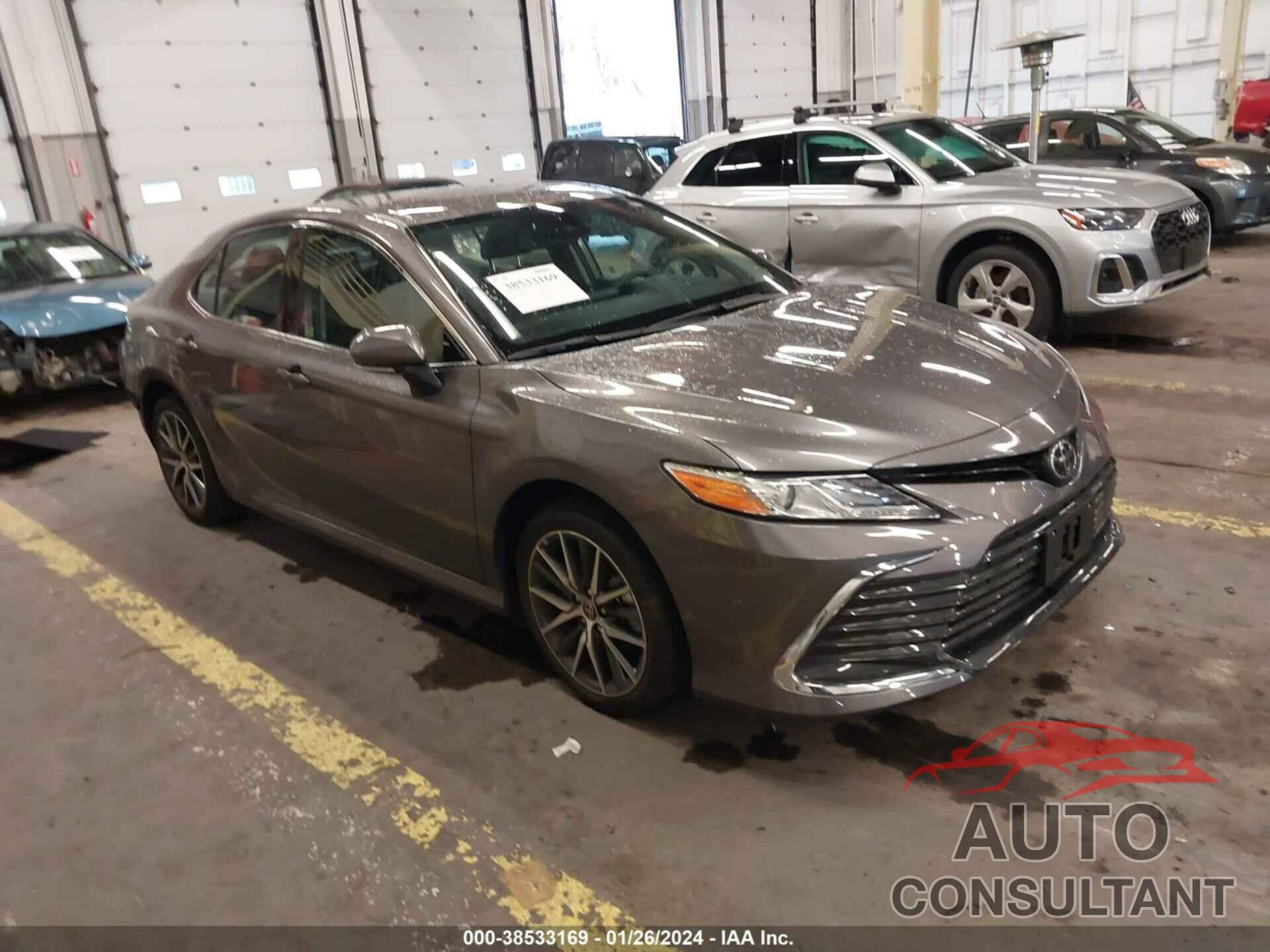 TOYOTA CAMRY 2023 - 4T1F11BK4PU078792