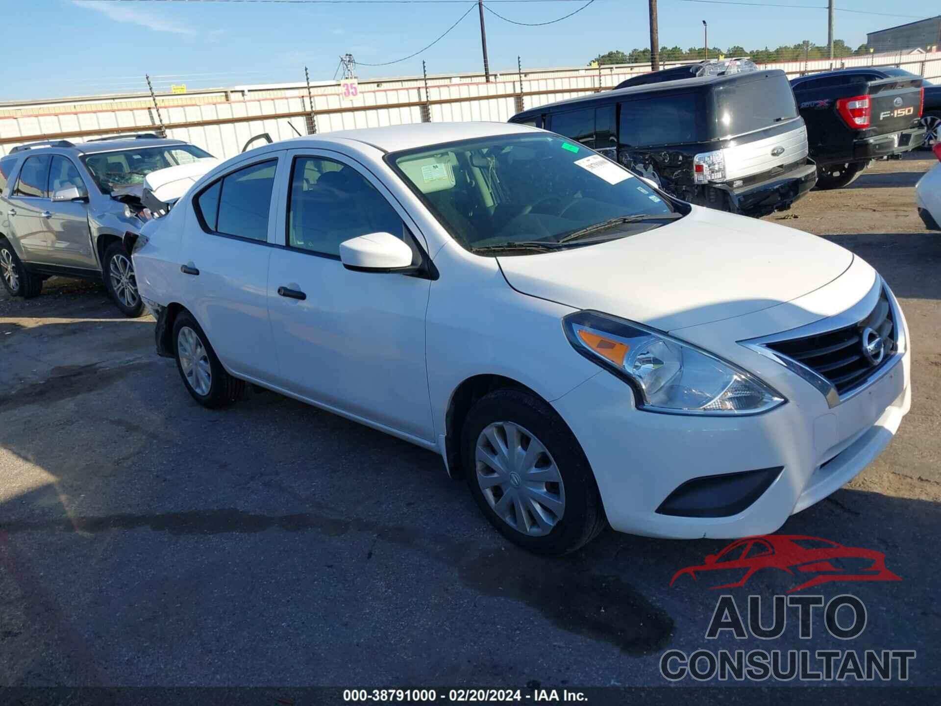 NISSAN VERSA 2017 - 3N1CN7AP3HL816740