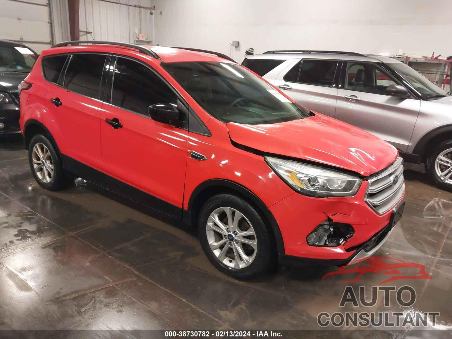 FORD ESCAPE 2017 - 1FMCU0GD8HUC98419