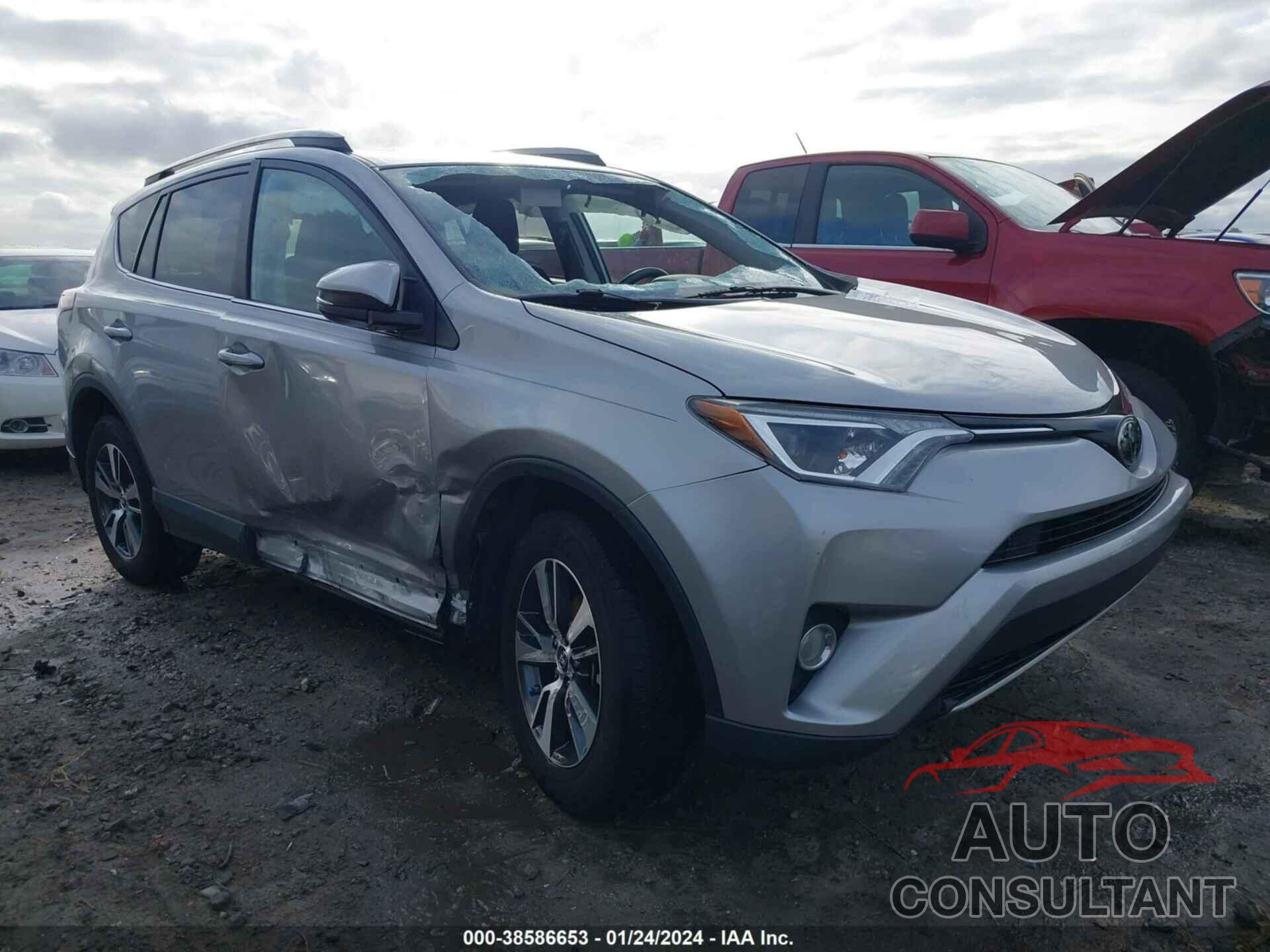 TOYOTA RAV4 2018 - 2T3WFREV2JW499530