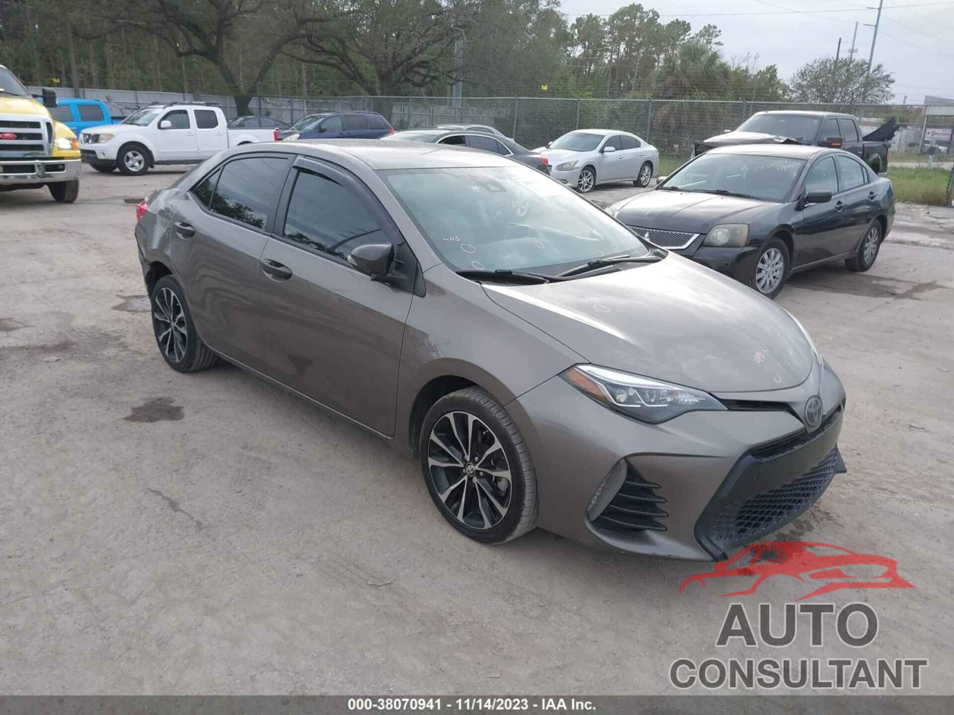TOYOTA COROLLA 2017 - 2T1BURHE8HC963165