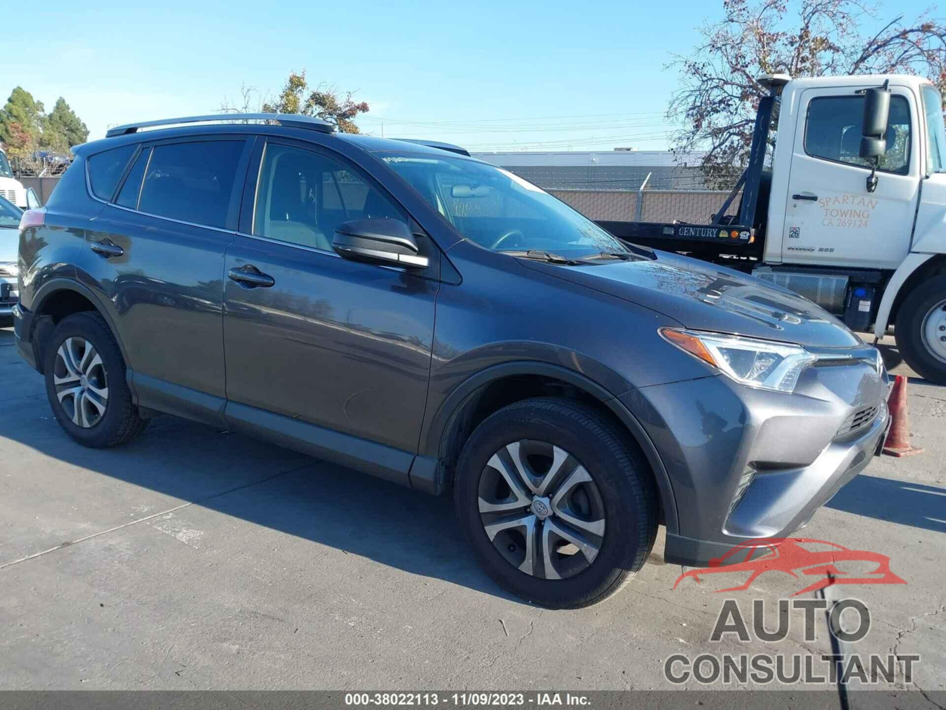 TOYOTA RAV4 2016 - JTMZFREV5GJ075988