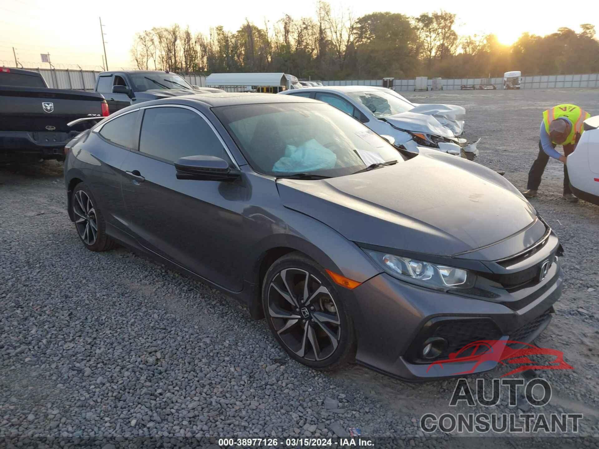 HONDA CIVIC 2018 - 2HGFC3A50JH751515