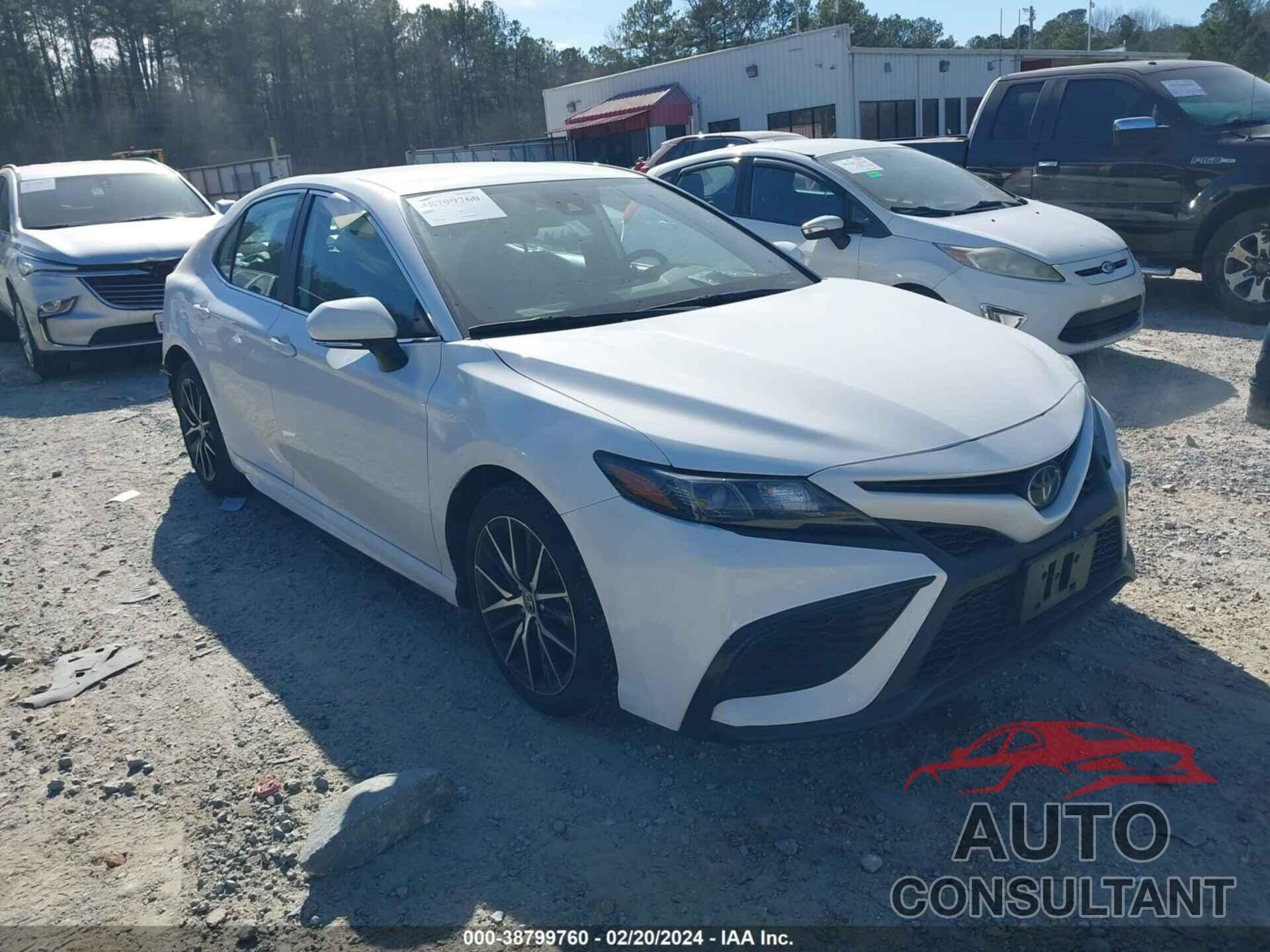 TOYOTA CAMRY 2022 - 4T1G11AK4NU681020