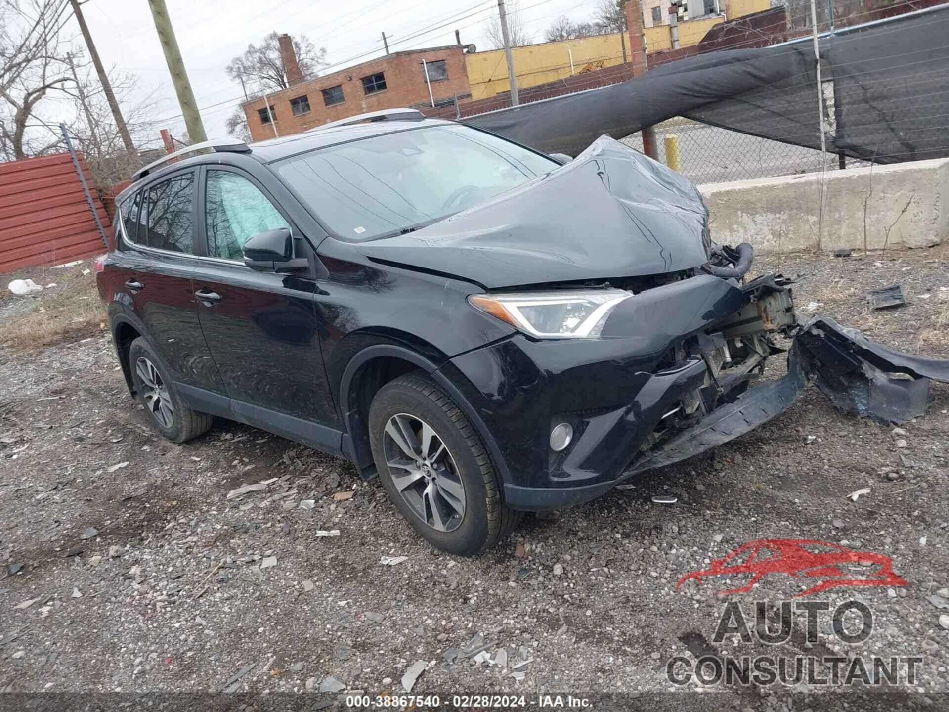 TOYOTA RAV4 2018 - 2T3RFREV5JW759528
