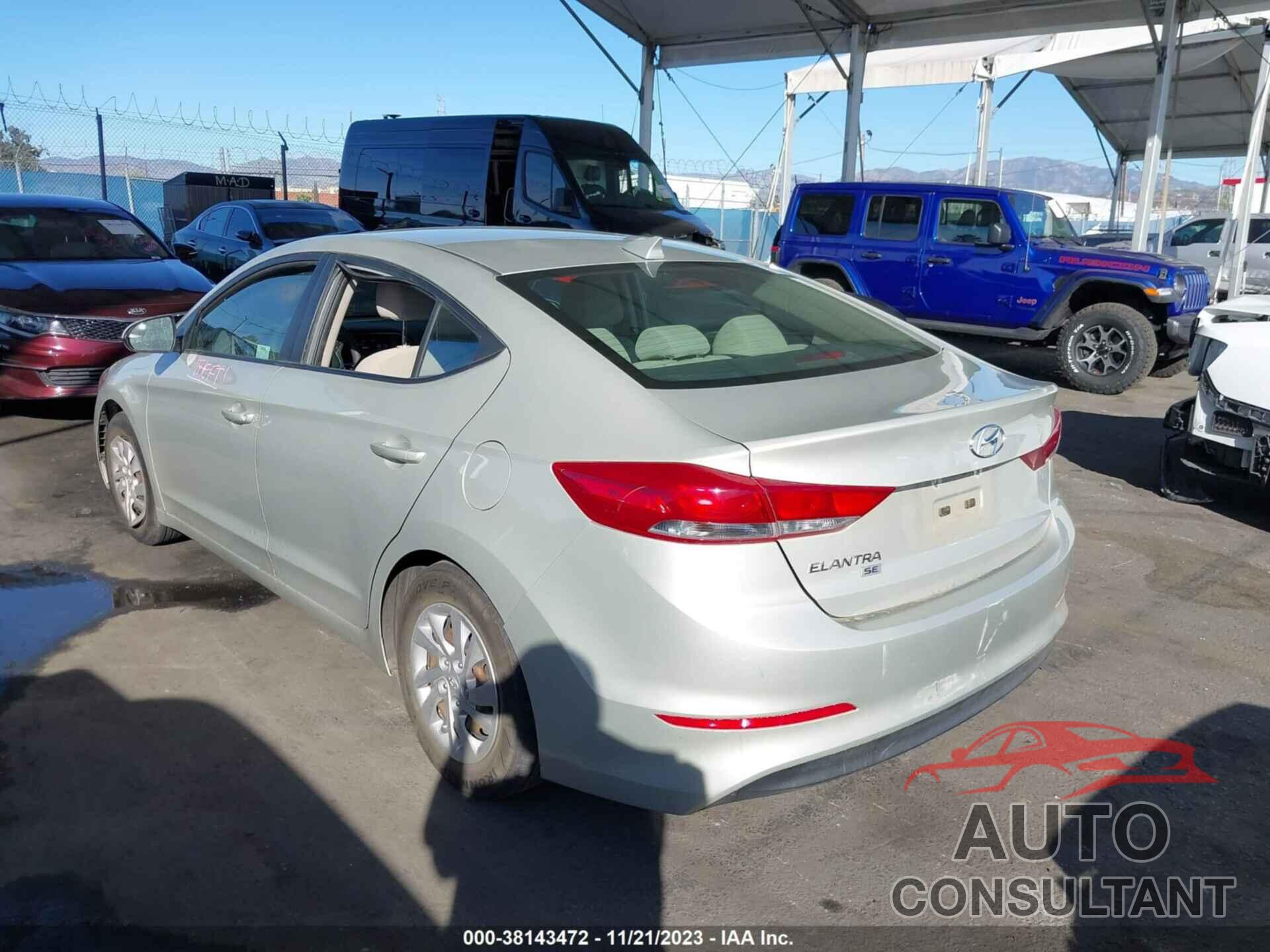 HYUNDAI ELANTRA 2018 - 5NPD74LF3JH400241