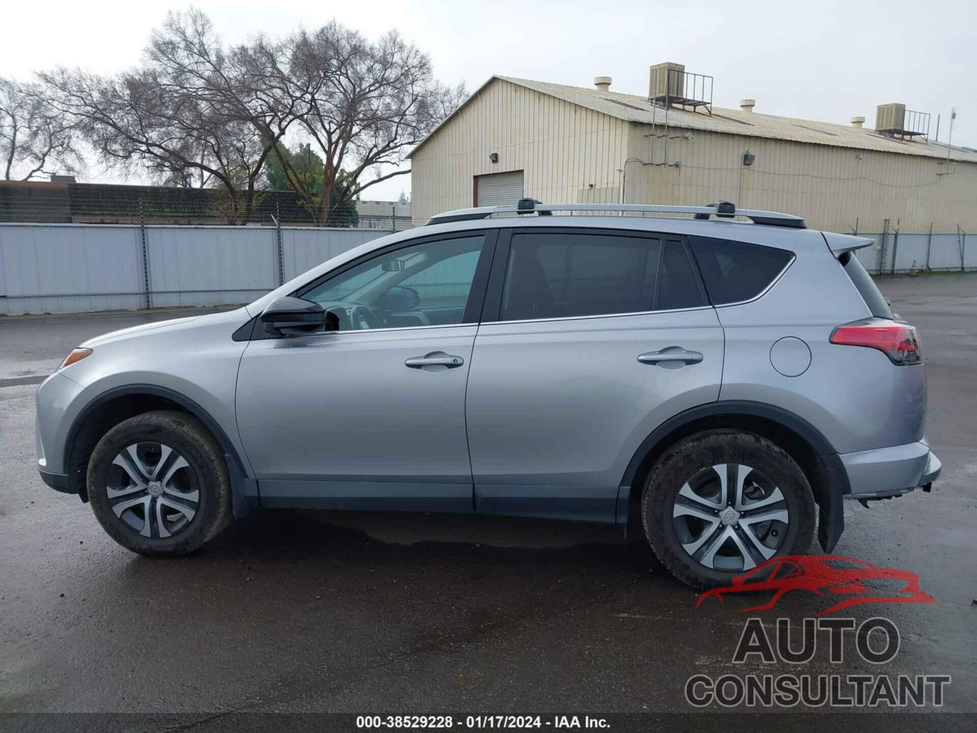 TOYOTA RAV4 2017 - 2T3ZFREV9HW393213