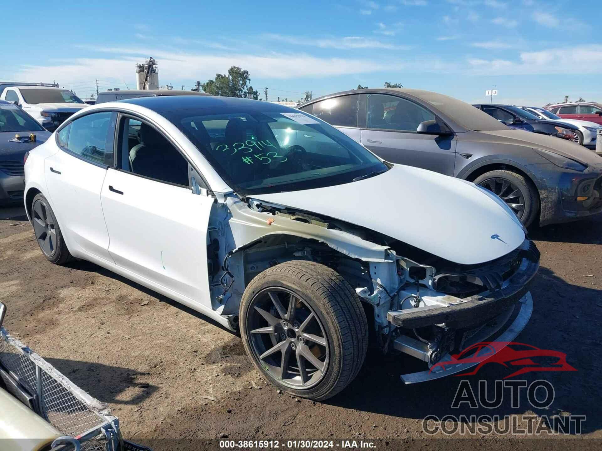 TESLA MODEL 3 2021 - 5YJ3E1EA8MF098451