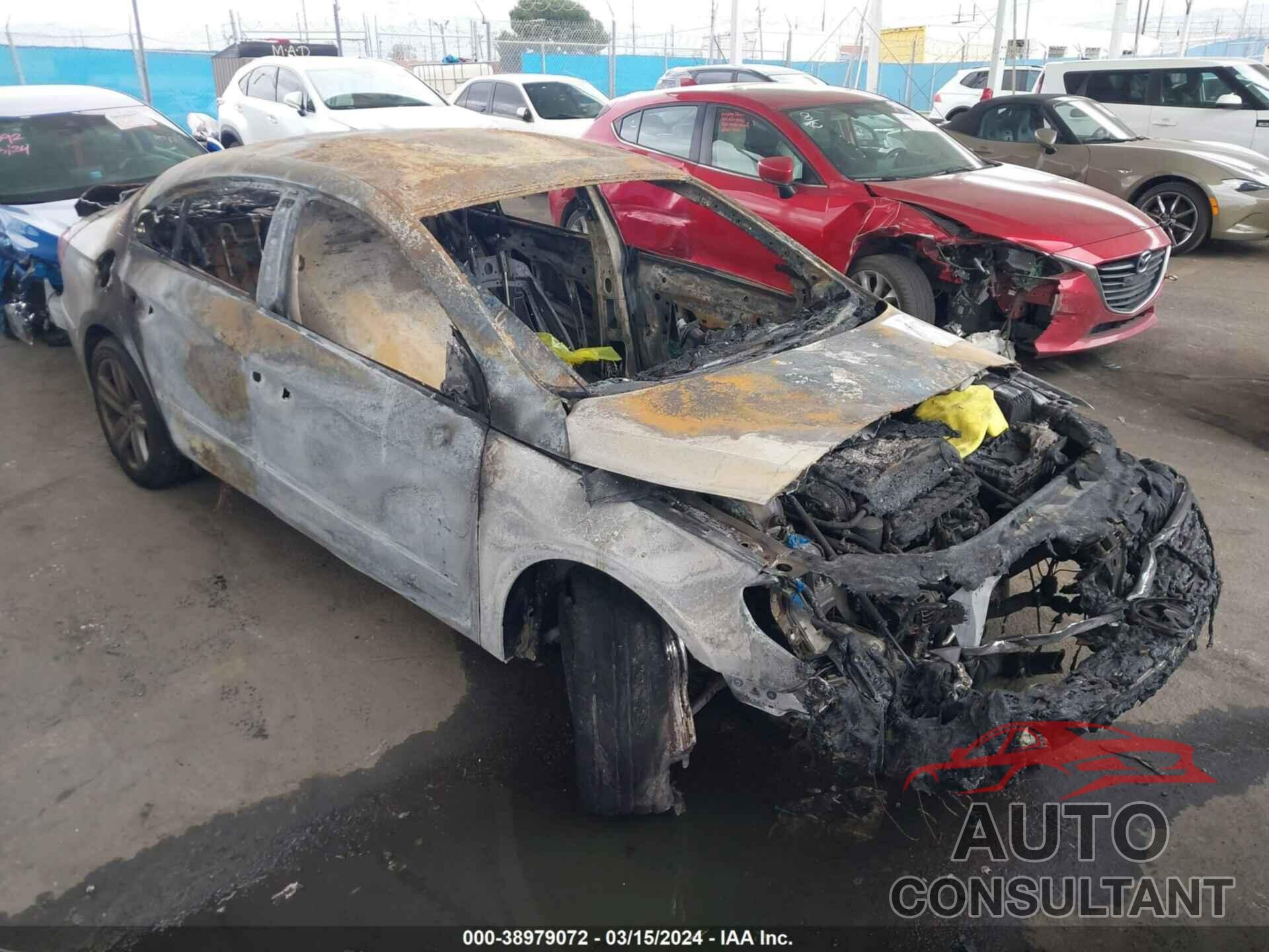 VOLKSWAGEN CC 2015 - WVWBP7ANXFE819262