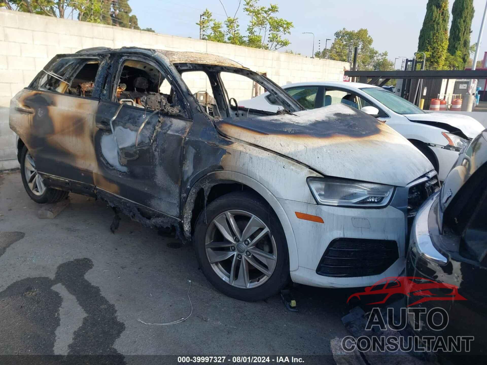 AUDI Q3 2018 - WA1BCCFS1JR028617